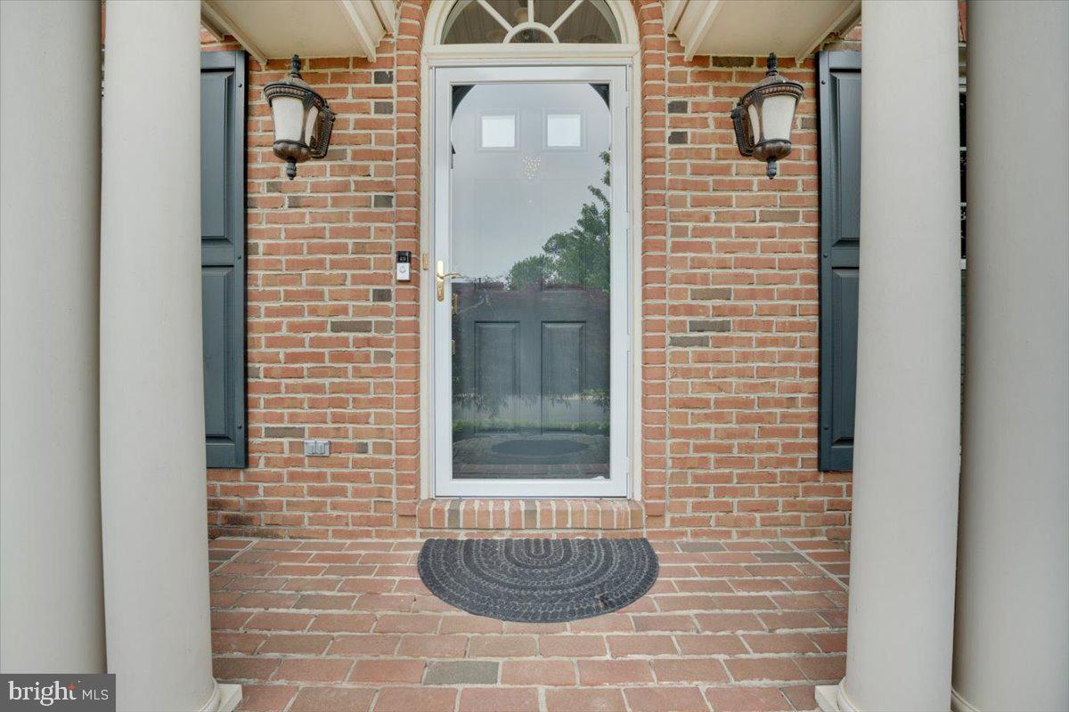 6014 MARILYN DR, ALEXANDRIA, Virginia 22310, 4 Bedrooms Bedrooms, ,4 BathroomsBathrooms,Residential,For sale,6014 MARILYN DR,VAFX2240554 MLS # VAFX2240554