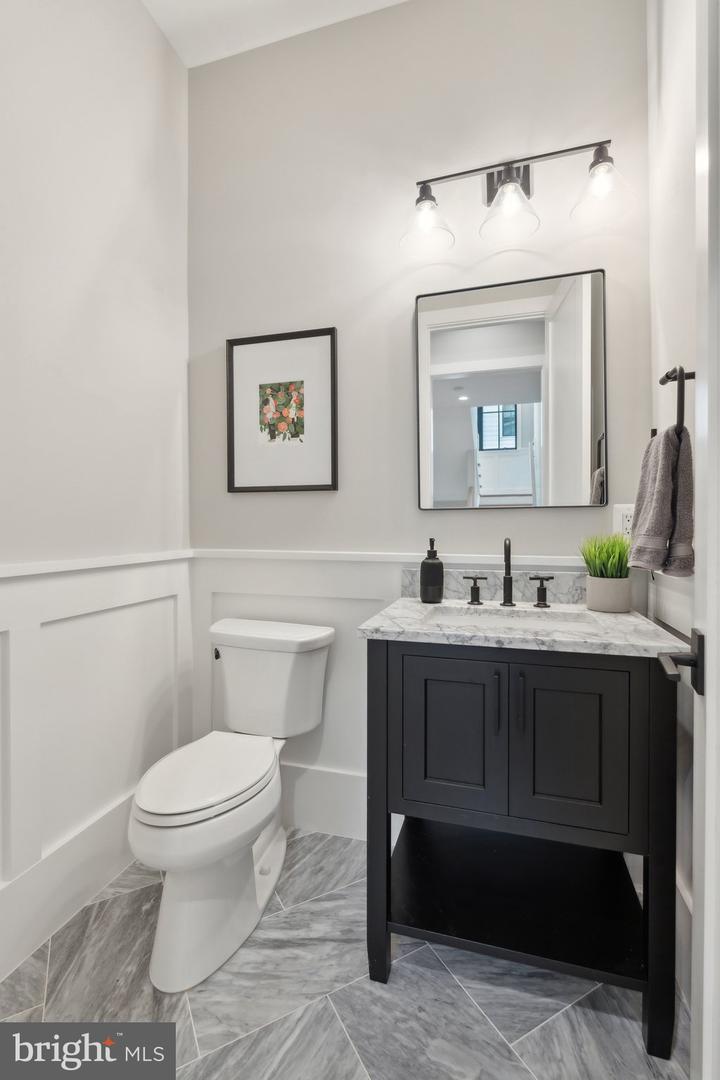 1609 WOODMOOR LN, MCLEAN, Virginia 22101, 7 Bedrooms Bedrooms, ,7 BathroomsBathrooms,Residential,For sale,1609 WOODMOOR LN,VAFX2240362 MLS # VAFX2240362