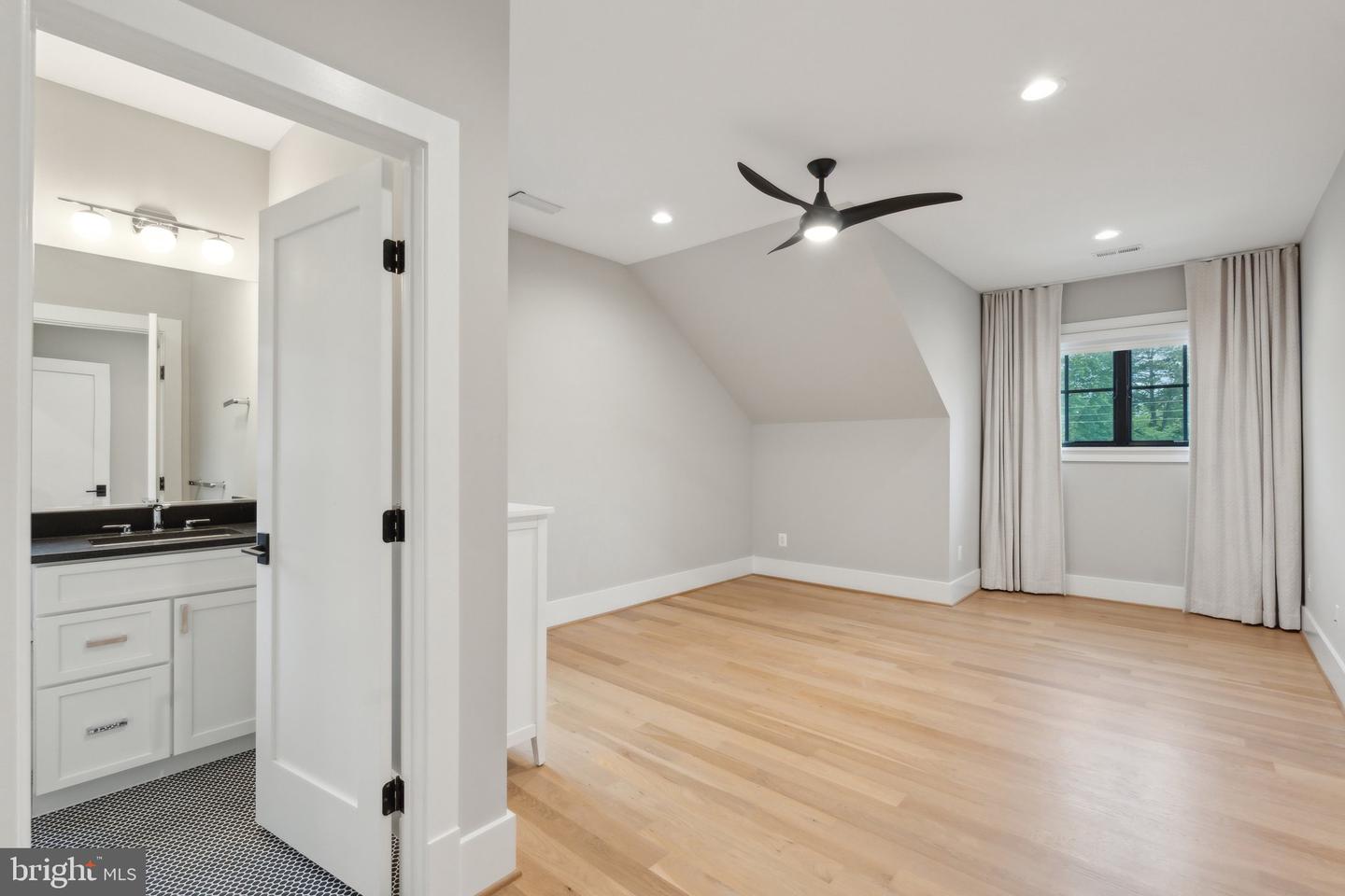 1609 WOODMOOR LN, MCLEAN, Virginia 22101, 7 Bedrooms Bedrooms, ,7 BathroomsBathrooms,Residential,For sale,1609 WOODMOOR LN,VAFX2240362 MLS # VAFX2240362