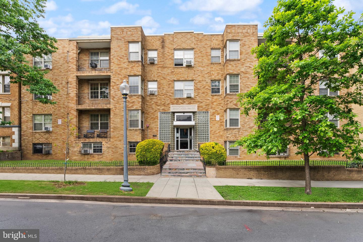 939 LONGFELLOW ST NW #305, WASHINGTON, District Of Columbia 20011, 1 Bedroom Bedrooms, ,1 BathroomBathrooms,Residential,For sale,939 LONGFELLOW ST NW #305,DCDC2200242 MLS # DCDC2200242