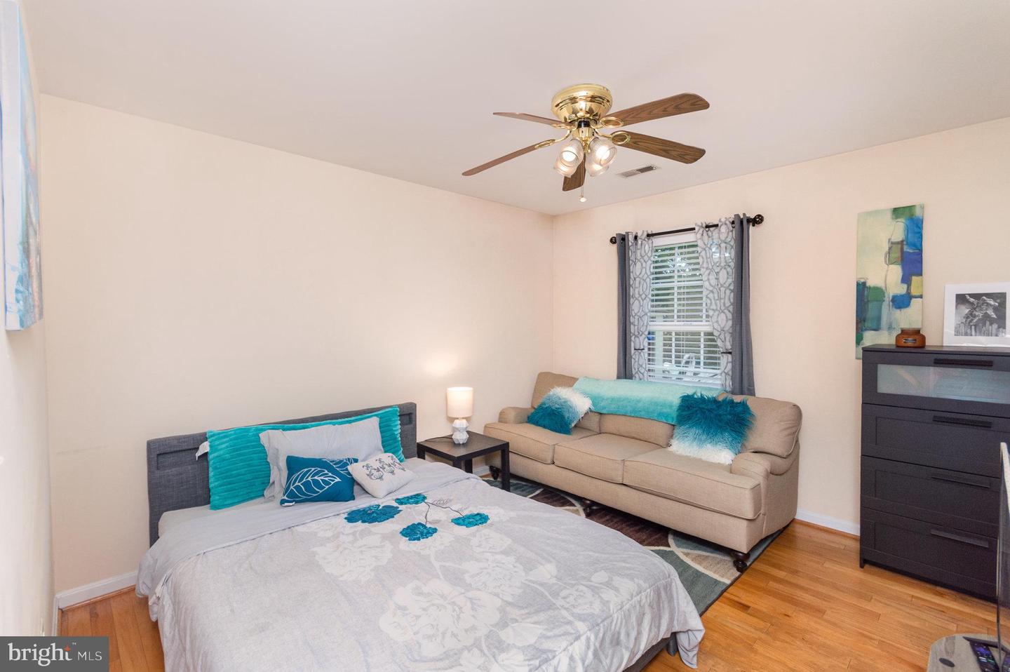 321 MCKINNEY ST, FREDERICKSBURG, Virginia 22401, 4 Bedrooms Bedrooms, ,2 BathroomsBathrooms,Residential,For sale,321 MCKINNEY ST,VAFB2008194 MLS # VAFB2008194