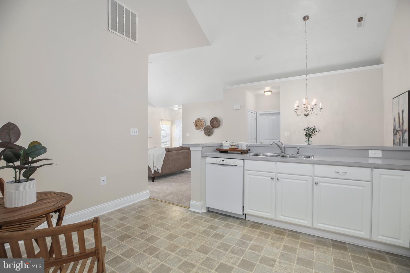6231 AUTUMN LEAF DR, FREDERICKSBURG, Virginia 22407, 2 Bedrooms Bedrooms, ,2 BathroomsBathrooms,Residential,For sale,6231 AUTUMN LEAF DR,VASP2033090 MLS # VASP2033090