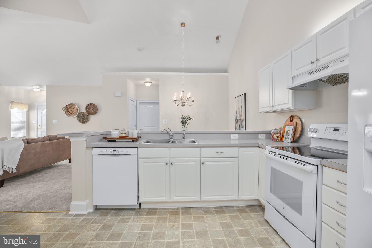 6231 AUTUMN LEAF DR, FREDERICKSBURG, Virginia 22407, 2 Bedrooms Bedrooms, ,2 BathroomsBathrooms,Residential,For sale,6231 AUTUMN LEAF DR,VASP2033090 MLS # VASP2033090