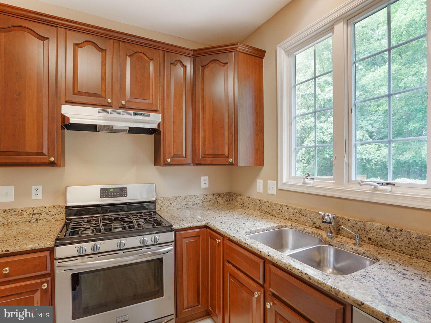 6836 CORDER LN, LORTON, Virginia 22079, 5 Bedrooms Bedrooms, ,3 BathroomsBathrooms,Residential,For sale,6836 CORDER LN,VAFX2240528 MLS # VAFX2240528