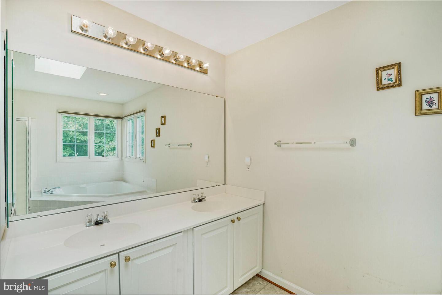 6836 CORDER LN, LORTON, Virginia 22079, 5 Bedrooms Bedrooms, ,3 BathroomsBathrooms,Residential,For sale,6836 CORDER LN,VAFX2240528 MLS # VAFX2240528