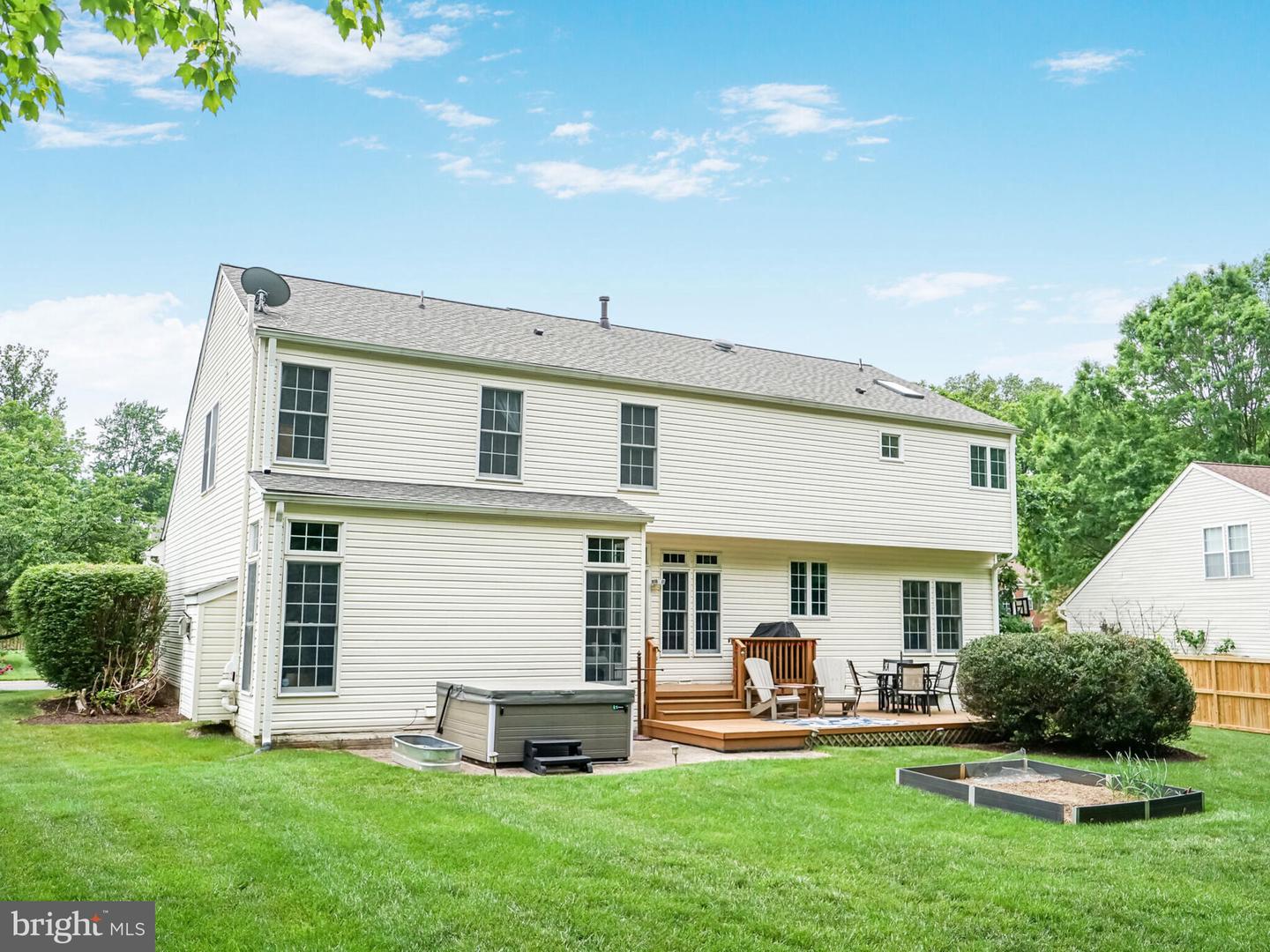 6836 CORDER LN, LORTON, Virginia 22079, 5 Bedrooms Bedrooms, ,3 BathroomsBathrooms,Residential,For sale,6836 CORDER LN,VAFX2240528 MLS # VAFX2240528