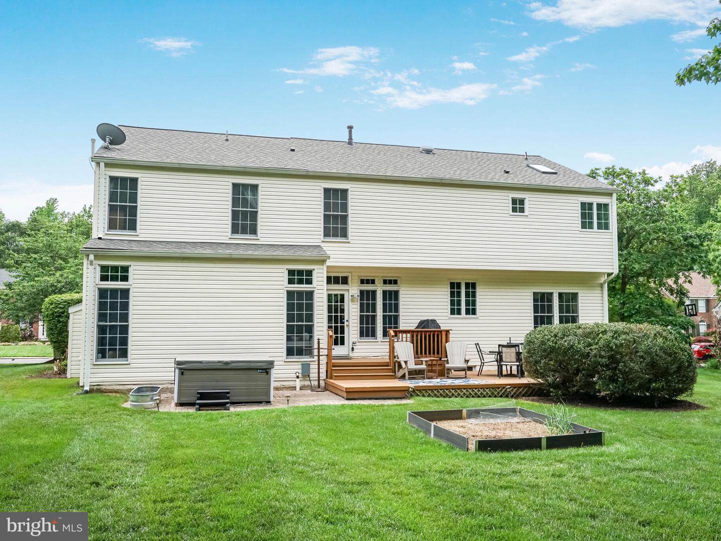 6836 CORDER LN, LORTON, Virginia 22079, 5 Bedrooms Bedrooms, ,3 BathroomsBathrooms,Residential,For sale,6836 CORDER LN,VAFX2240528 MLS # VAFX2240528