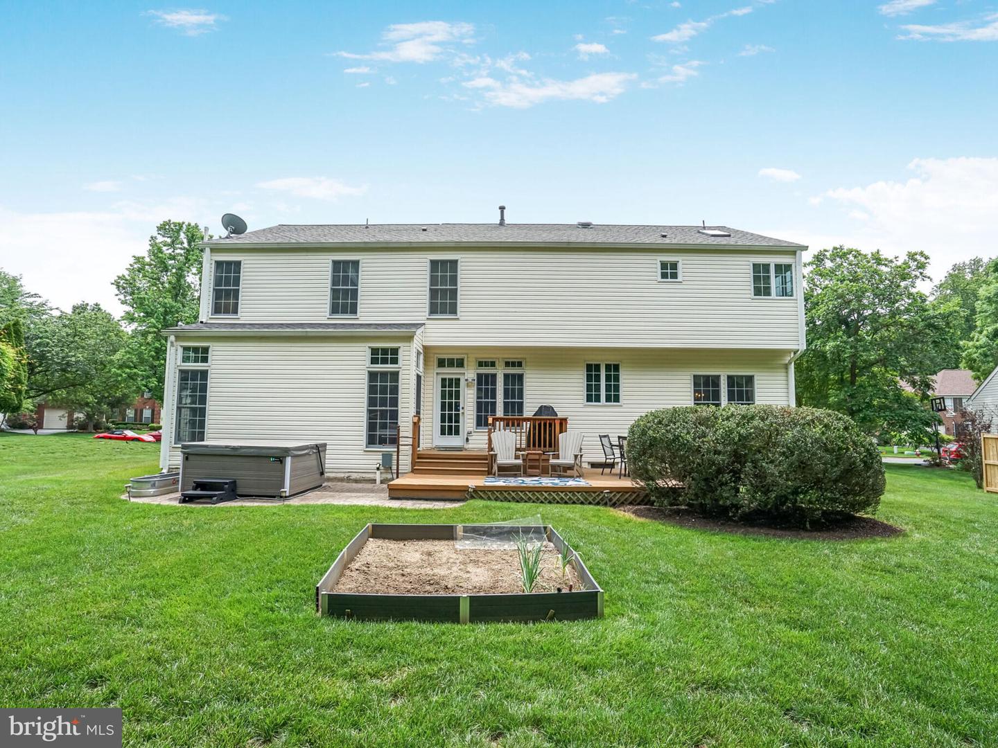 6836 CORDER LN, LORTON, Virginia 22079, 5 Bedrooms Bedrooms, ,3 BathroomsBathrooms,Residential,For sale,6836 CORDER LN,VAFX2240528 MLS # VAFX2240528