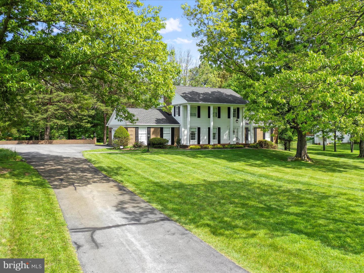 137 S RIVER RD, FRONT ROYAL, Virginia 22630, 3 Bedrooms Bedrooms, ,2 BathroomsBathrooms,Residential,For sale,137 S RIVER RD,VAWR2011146 MLS # VAWR2011146