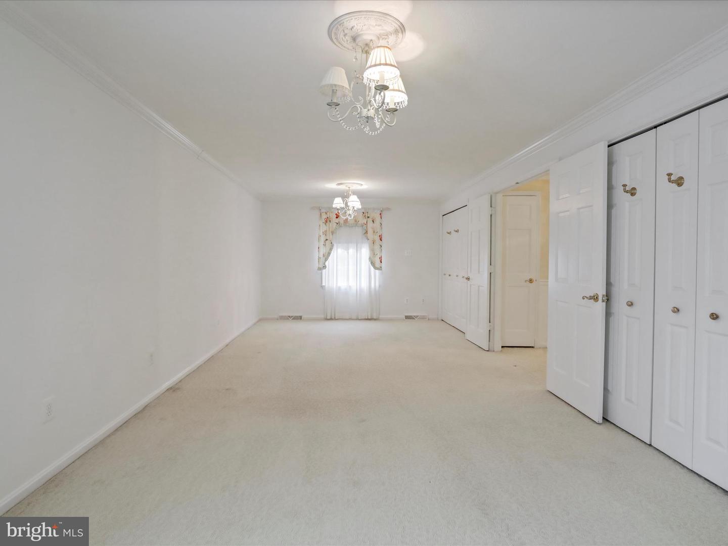 137 S RIVER RD, FRONT ROYAL, Virginia 22630, 3 Bedrooms Bedrooms, ,2 BathroomsBathrooms,Residential,For sale,137 S RIVER RD,VAWR2011146 MLS # VAWR2011146