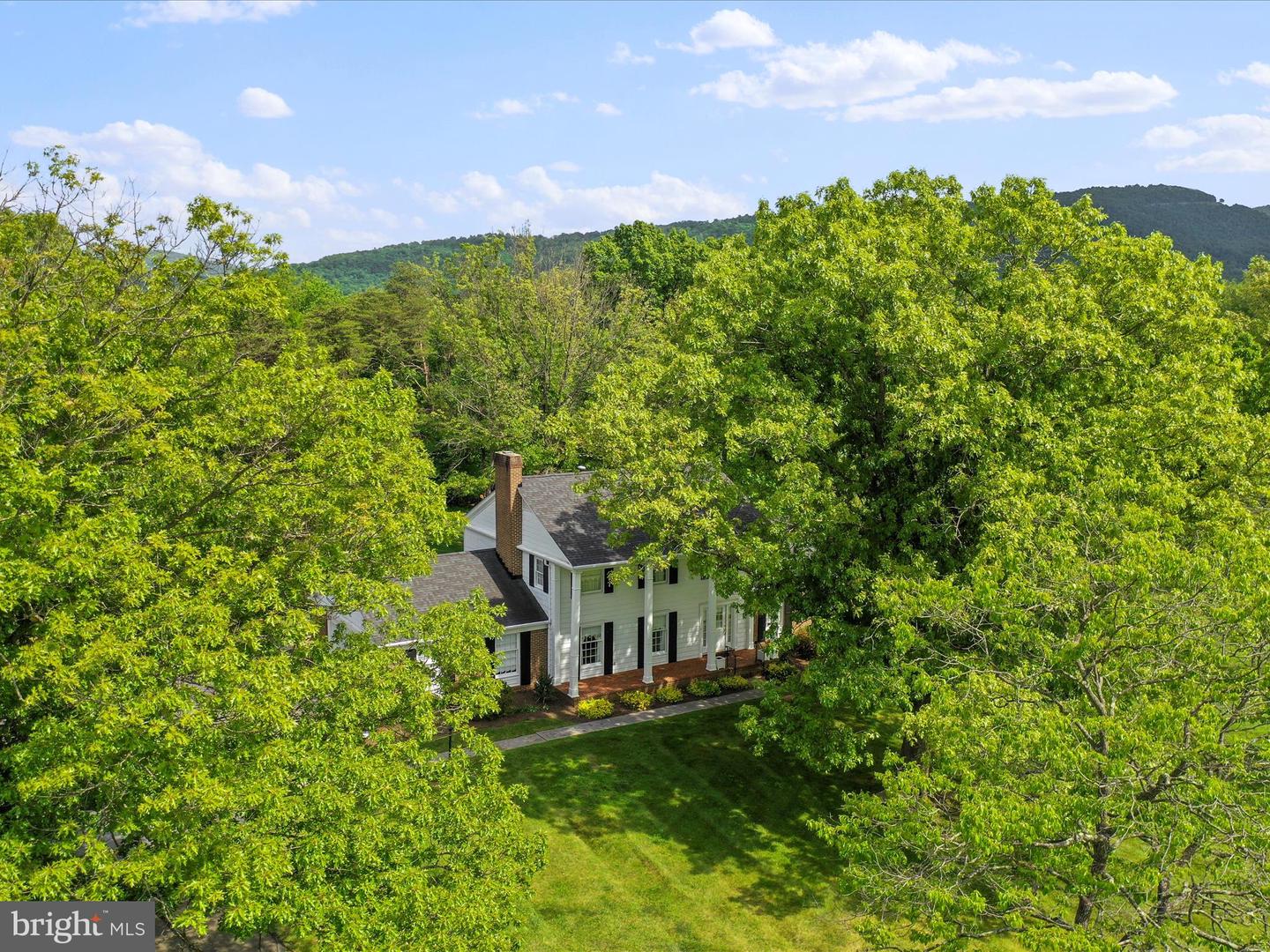 137 S RIVER RD, FRONT ROYAL, Virginia 22630, 3 Bedrooms Bedrooms, ,2 BathroomsBathrooms,Residential,For sale,137 S RIVER RD,VAWR2011146 MLS # VAWR2011146