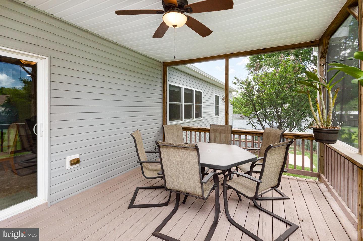 271 DEACON RD, FREDERICKSBURG, Virginia 22405, 4 Bedrooms Bedrooms, ,3 BathroomsBathrooms,Residential,For sale,271 DEACON RD,VAST2038782 MLS # VAST2038782