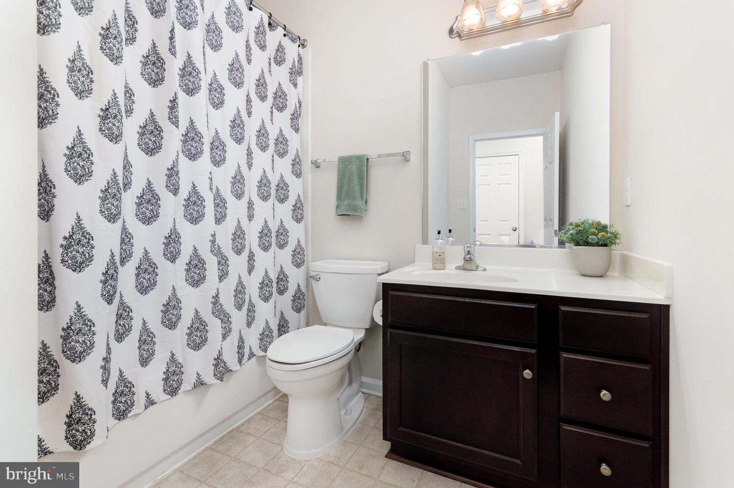 271 DEACON RD, FREDERICKSBURG, Virginia 22405, 4 Bedrooms Bedrooms, ,3 BathroomsBathrooms,Residential,For sale,271 DEACON RD,VAST2038782 MLS # VAST2038782