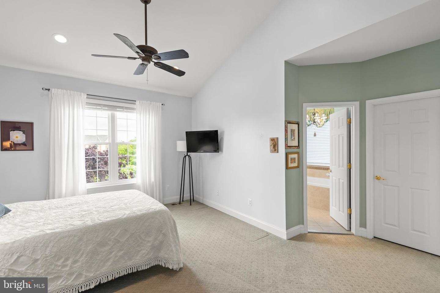 6848 TRED AVON PL, GAINESVILLE, Virginia 20155, 3 Bedrooms Bedrooms, ,3 BathroomsBathrooms,Residential,For sale,6848 TRED AVON PL,VAPW2094568 MLS # VAPW2094568
