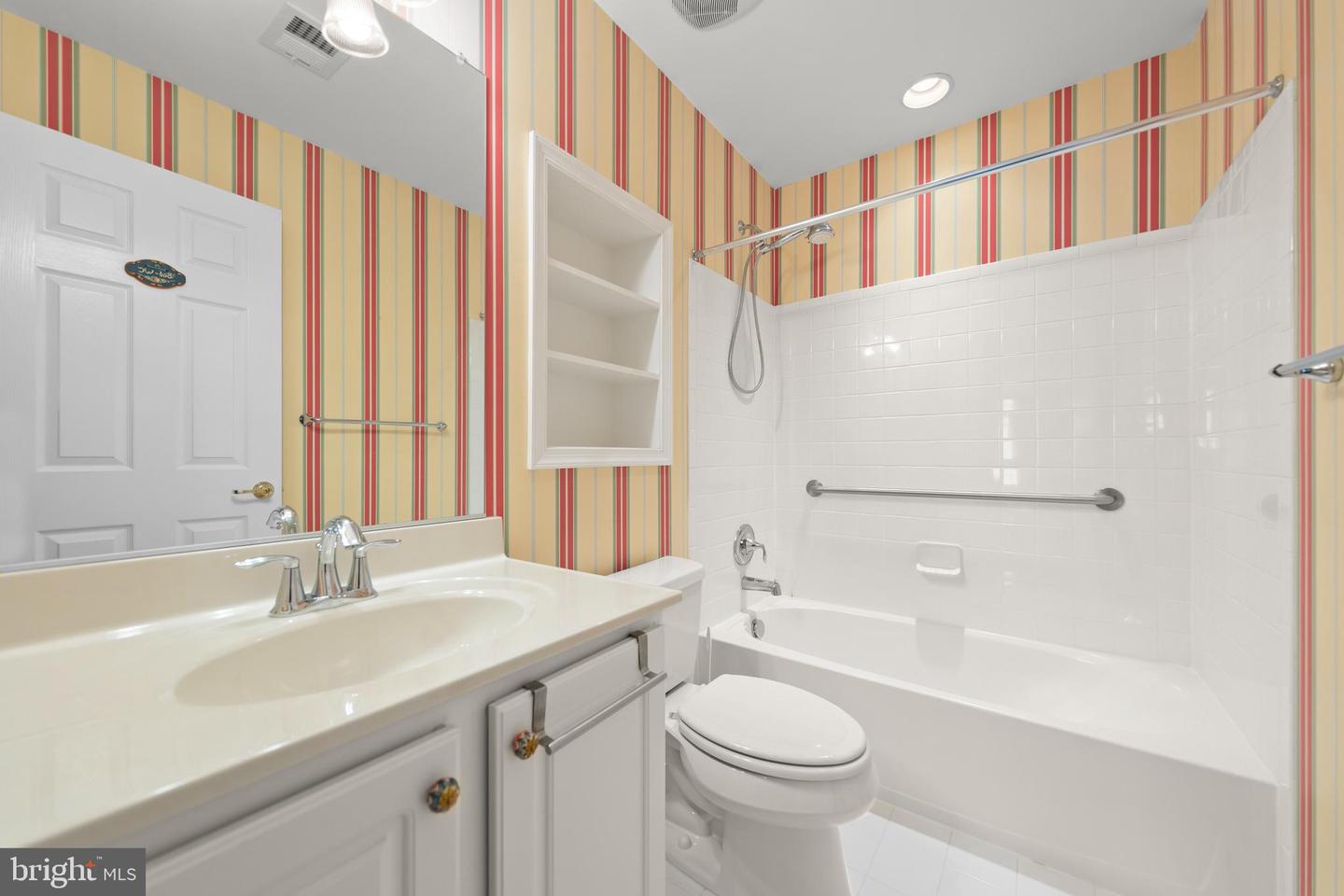 6848 TRED AVON PL, GAINESVILLE, Virginia 20155, 3 Bedrooms Bedrooms, ,3 BathroomsBathrooms,Residential,For sale,6848 TRED AVON PL,VAPW2094568 MLS # VAPW2094568