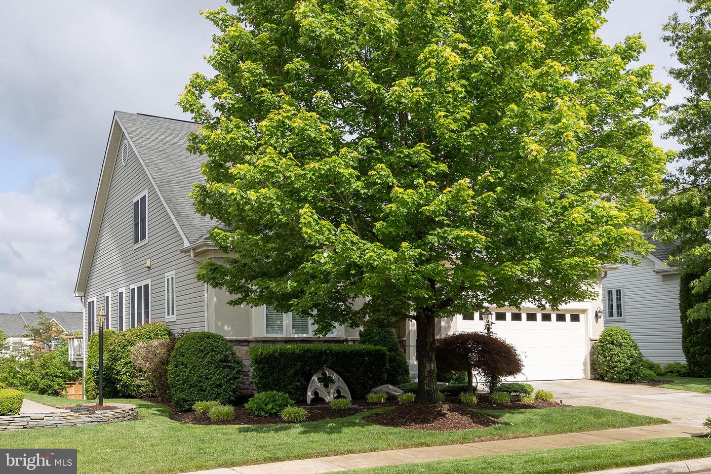 6848 TRED AVON PL, GAINESVILLE, Virginia 20155, 3 Bedrooms Bedrooms, ,3 BathroomsBathrooms,Residential,For sale,6848 TRED AVON PL,VAPW2094568 MLS # VAPW2094568
