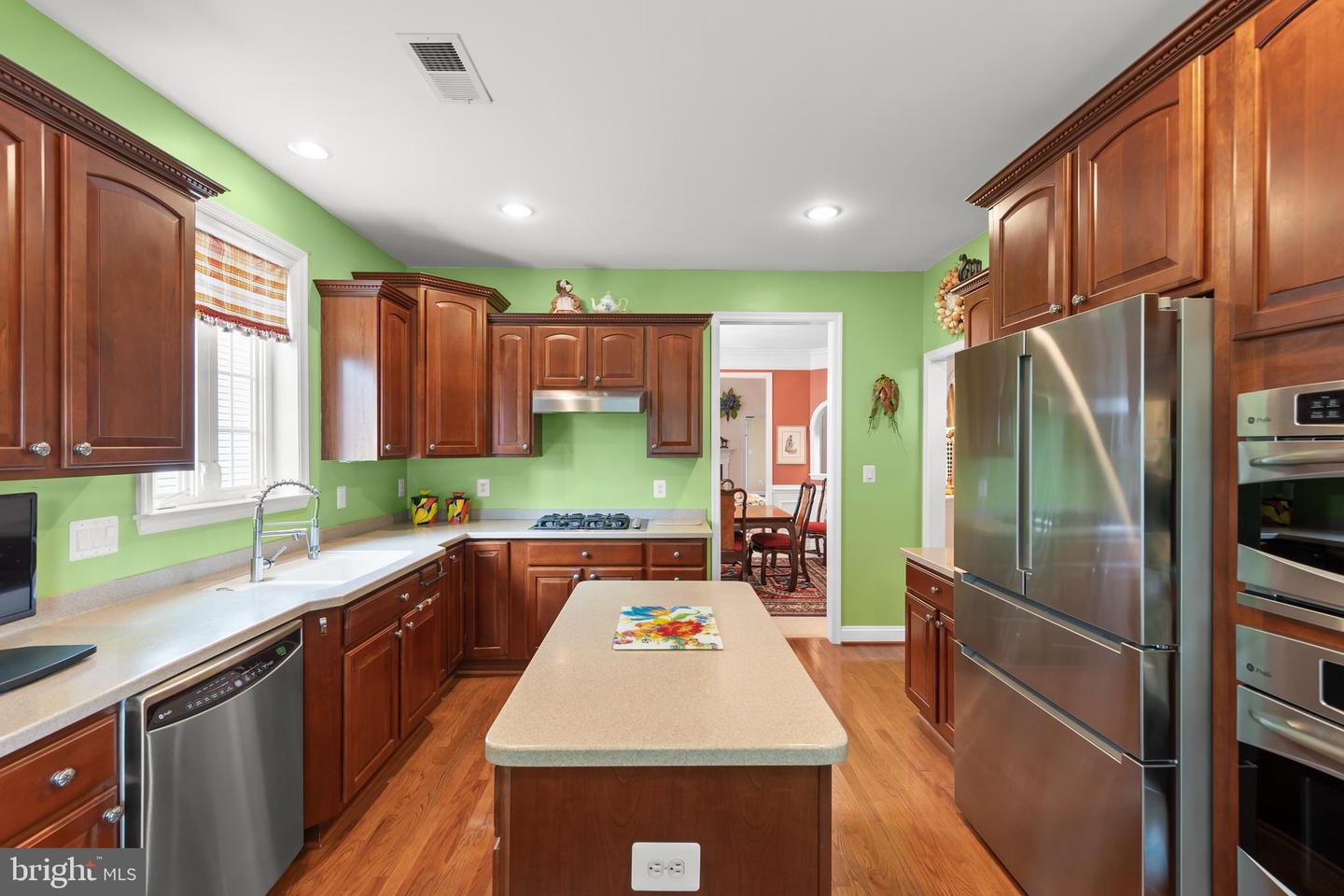 6848 TRED AVON PL, GAINESVILLE, Virginia 20155, 3 Bedrooms Bedrooms, ,3 BathroomsBathrooms,Residential,For sale,6848 TRED AVON PL,VAPW2094568 MLS # VAPW2094568