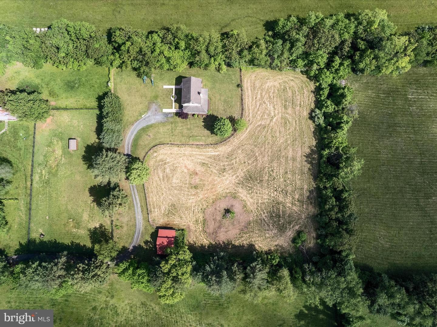 36711 PHILOMONT RD, PURCELLVILLE, Virginia 20132, 4 Bedrooms Bedrooms, ,3 BathroomsBathrooms,Residential,For sale,36711 PHILOMONT RD,VALO2096372 MLS # VALO2096372