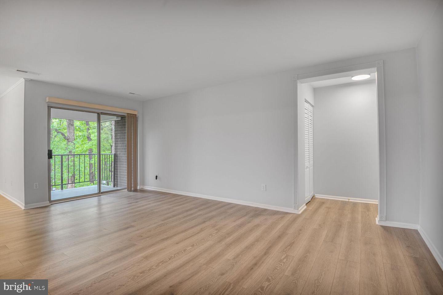 3320 WOODBURN VILLAGE DR #32, ANNANDALE, Virginia 22003, 3 Bedrooms Bedrooms, ,2 BathroomsBathrooms,Residential,For sale,3320 WOODBURN VILLAGE DR #32,VAFX2240752 MLS # VAFX2240752