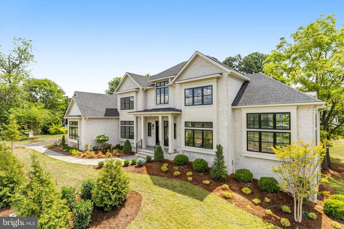 390 STILL POND RUN, GREAT FALLS, Virginia 22066, 6 Bedrooms Bedrooms, ,7 BathroomsBathrooms,Residential,For sale,390 STILL POND RUN,VAFX2240638 MLS # VAFX2240638