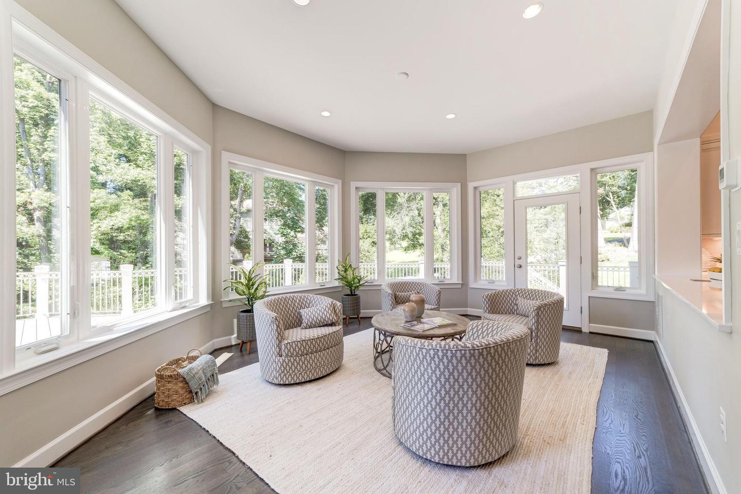 390 STILL POND RUN, GREAT FALLS, Virginia 22066, 6 Bedrooms Bedrooms, ,7 BathroomsBathrooms,Residential,For sale,390 STILL POND RUN,VAFX2240638 MLS # VAFX2240638