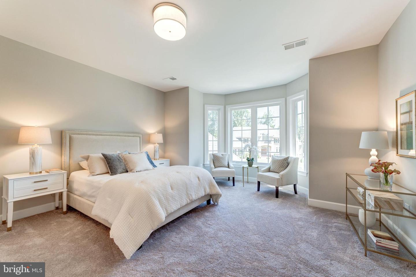 390 STILL POND RUN, GREAT FALLS, Virginia 22066, 6 Bedrooms Bedrooms, ,7 BathroomsBathrooms,Residential,For sale,390 STILL POND RUN,VAFX2240638 MLS # VAFX2240638