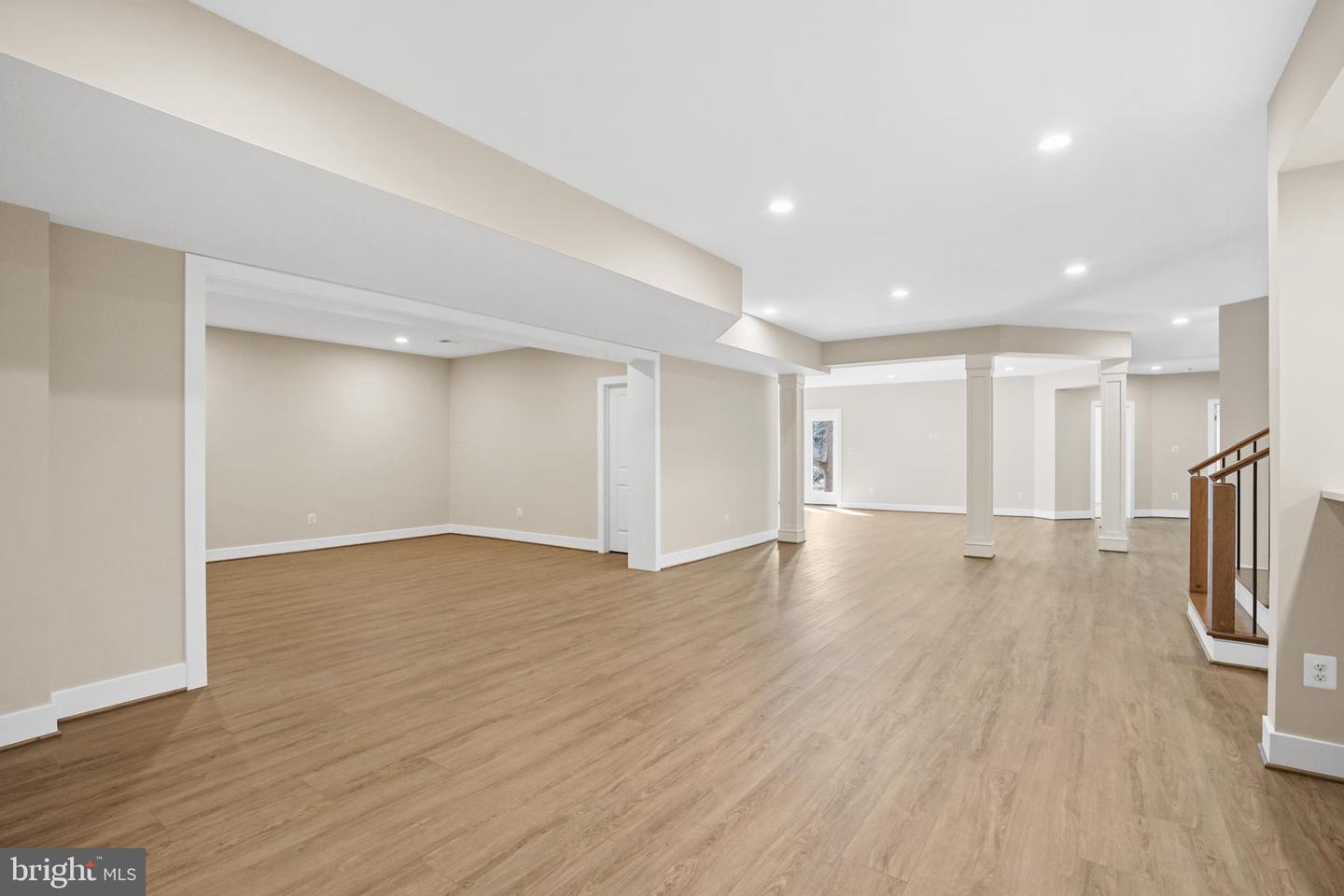 390 STILL POND RUN, GREAT FALLS, Virginia 22066, 6 Bedrooms Bedrooms, ,7 BathroomsBathrooms,Residential,For sale,390 STILL POND RUN,VAFX2240638 MLS # VAFX2240638