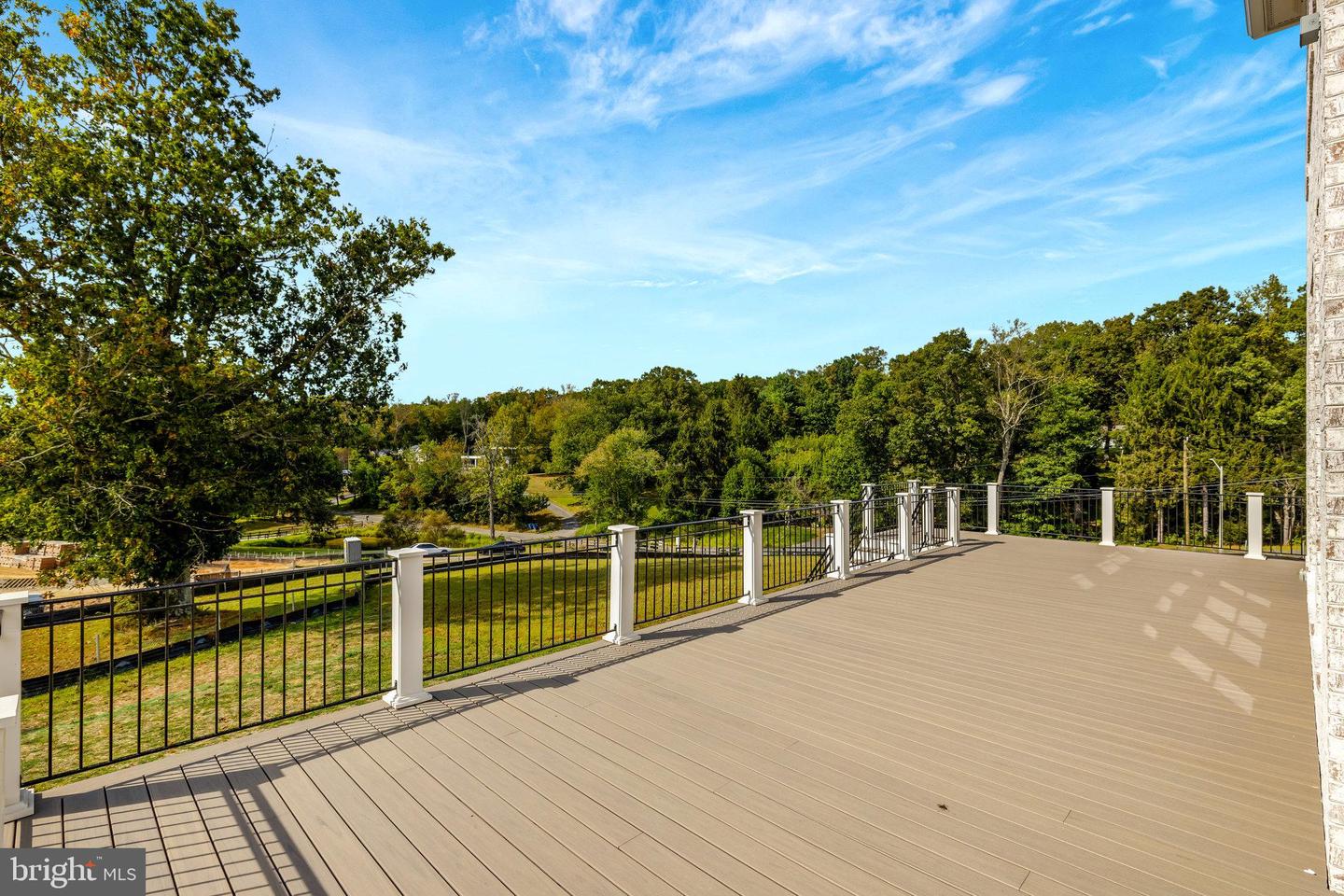 390 STILL POND RUN, GREAT FALLS, Virginia 22066, 6 Bedrooms Bedrooms, ,7 BathroomsBathrooms,Residential,For sale,390 STILL POND RUN,VAFX2240638 MLS # VAFX2240638