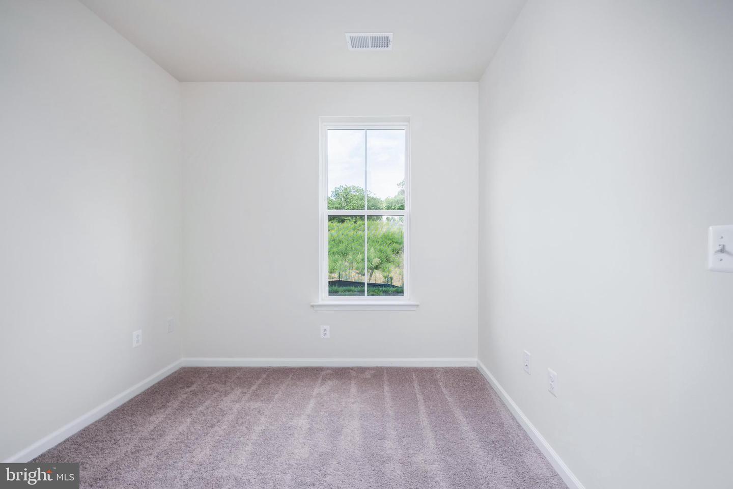 19 ARTEMISIA WAY #101, STAFFORD, Virginia 22554, 3 Bedrooms Bedrooms, ,2 BathroomsBathrooms,Residential,For sale,19 ARTEMISIA WAY #101,VAST2038790 MLS # VAST2038790