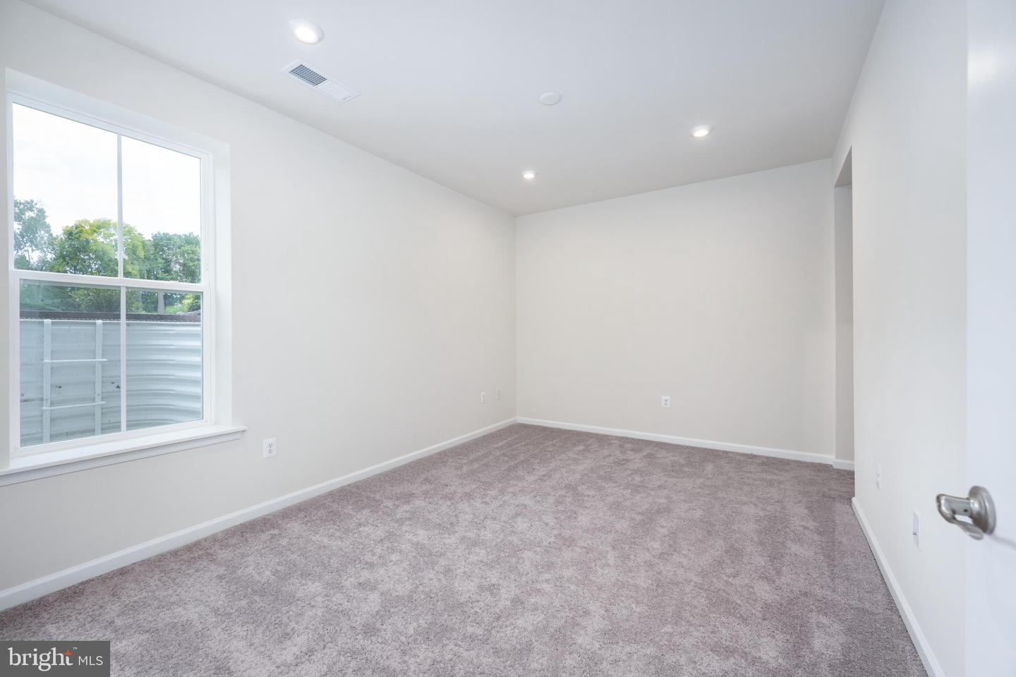 19 ARTEMISIA WAY #101, STAFFORD, Virginia 22554, 3 Bedrooms Bedrooms, ,2 BathroomsBathrooms,Residential,For sale,19 ARTEMISIA WAY #101,VAST2038790 MLS # VAST2038790