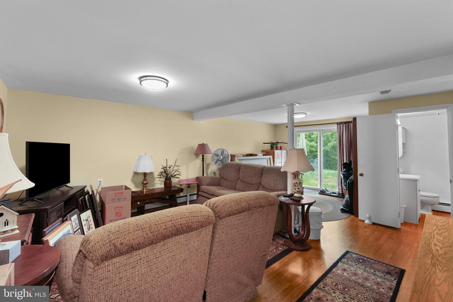 14321 BISMARK AVE, WOODBRIDGE, Virginia 22193, 3 Bedrooms Bedrooms, ,2 BathroomsBathrooms,Residential,For sale,14321 BISMARK AVE,VAPW2094614 MLS # VAPW2094614