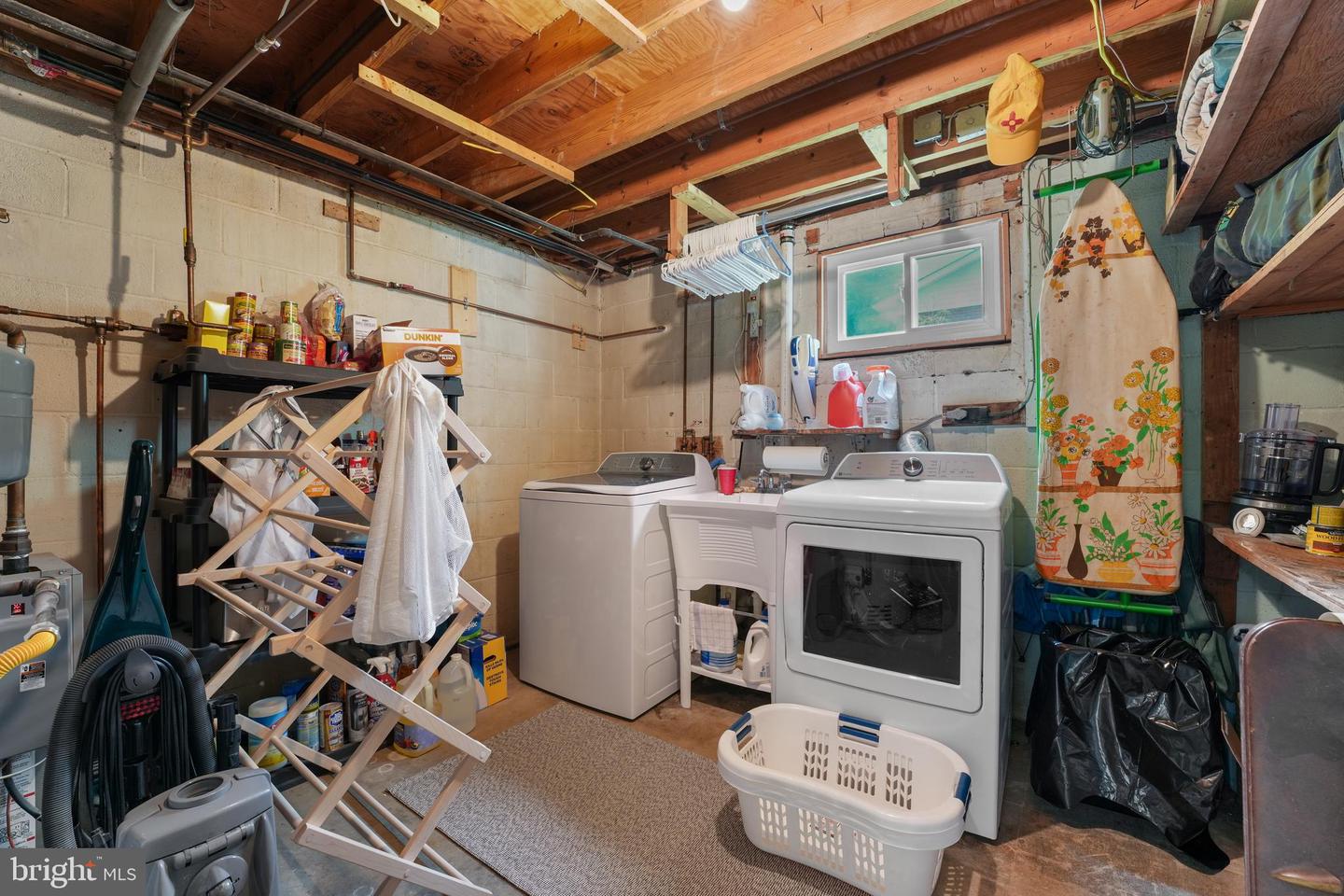 14321 BISMARK AVE, WOODBRIDGE, Virginia 22193, 3 Bedrooms Bedrooms, ,2 BathroomsBathrooms,Residential,For sale,14321 BISMARK AVE,VAPW2094614 MLS # VAPW2094614