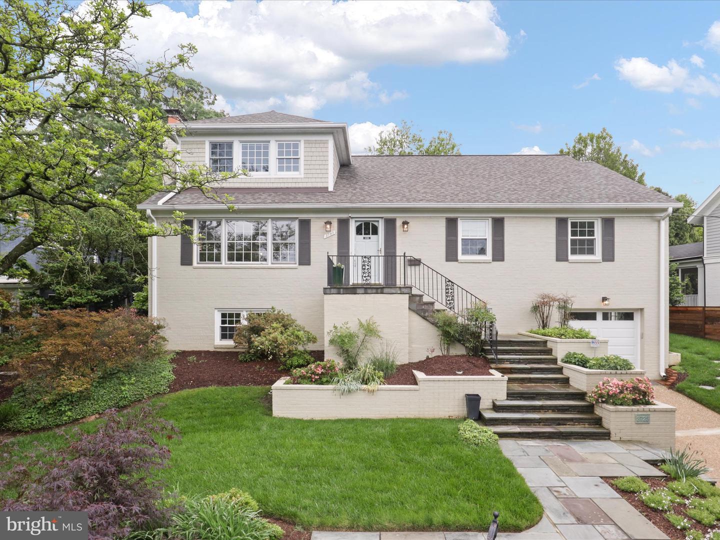3725 N DELAWARE ST, ARLINGTON, Virginia 22207, 5 Bedrooms Bedrooms, ,3 BathroomsBathrooms,Residential,For sale,3725 N DELAWARE ST,VAAR2057466 MLS # VAAR2057466