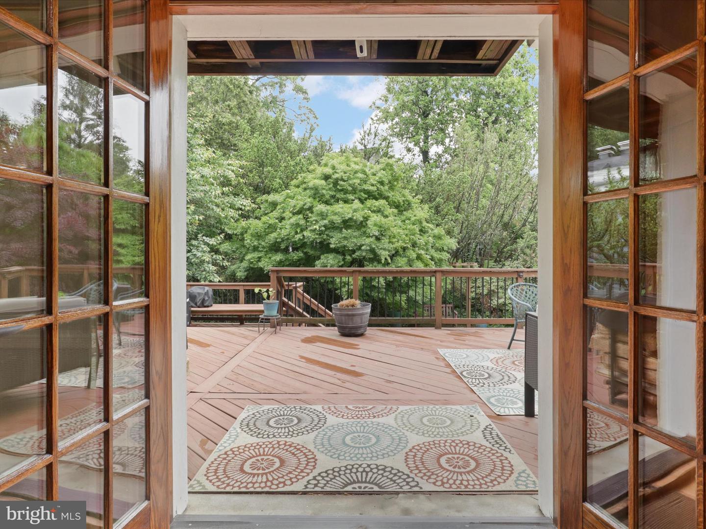 3725 N DELAWARE ST, ARLINGTON, Virginia 22207, 5 Bedrooms Bedrooms, ,3 BathroomsBathrooms,Residential,For sale,3725 N DELAWARE ST,VAAR2057466 MLS # VAAR2057466