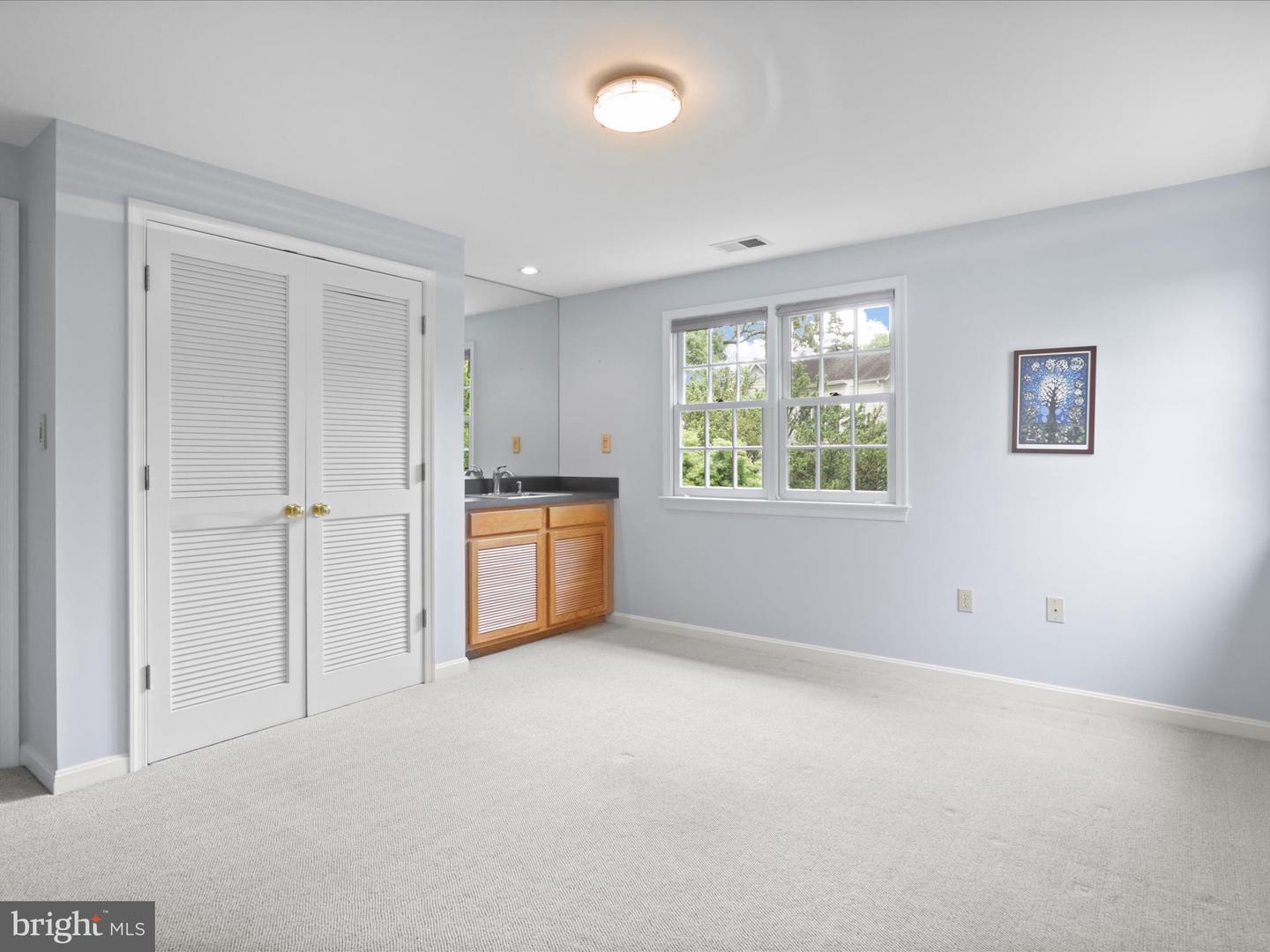 3725 N DELAWARE ST, ARLINGTON, Virginia 22207, 5 Bedrooms Bedrooms, ,3 BathroomsBathrooms,Residential,For sale,3725 N DELAWARE ST,VAAR2057466 MLS # VAAR2057466