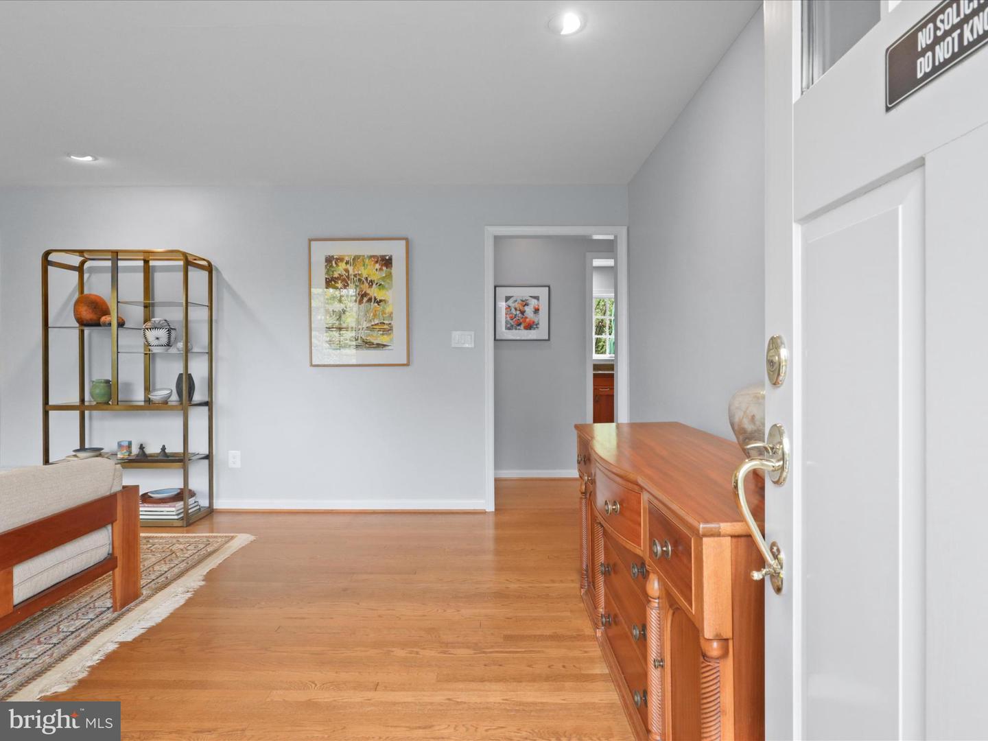 3725 N DELAWARE ST, ARLINGTON, Virginia 22207, 5 Bedrooms Bedrooms, ,3 BathroomsBathrooms,Residential,For sale,3725 N DELAWARE ST,VAAR2057466 MLS # VAAR2057466