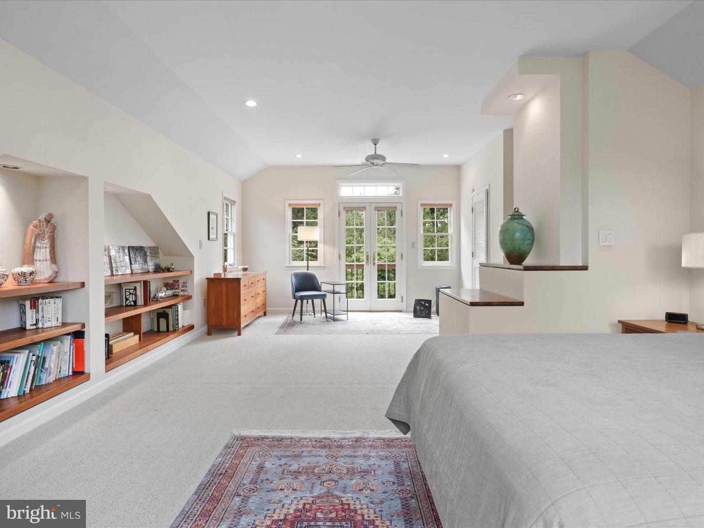 3725 N DELAWARE ST, ARLINGTON, Virginia 22207, 5 Bedrooms Bedrooms, ,3 BathroomsBathrooms,Residential,For sale,3725 N DELAWARE ST,VAAR2057466 MLS # VAAR2057466