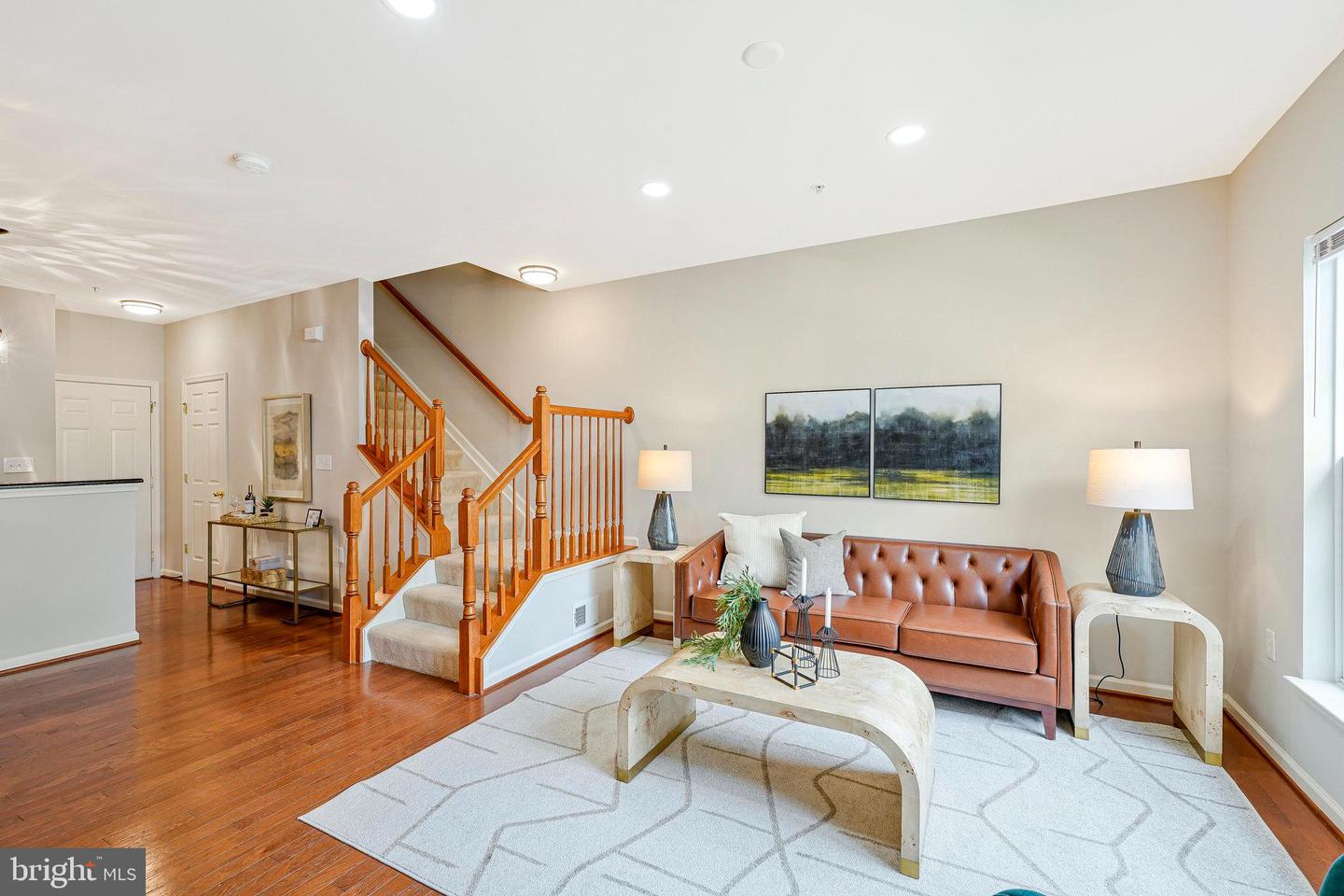 6055-A WICKER LN #127, CENTREVILLE, Virginia 20121, 3 Bedrooms Bedrooms, ,2 BathroomsBathrooms,Residential,For sale,6055-A WICKER LN #127,VAFX2240898 MLS # VAFX2240898