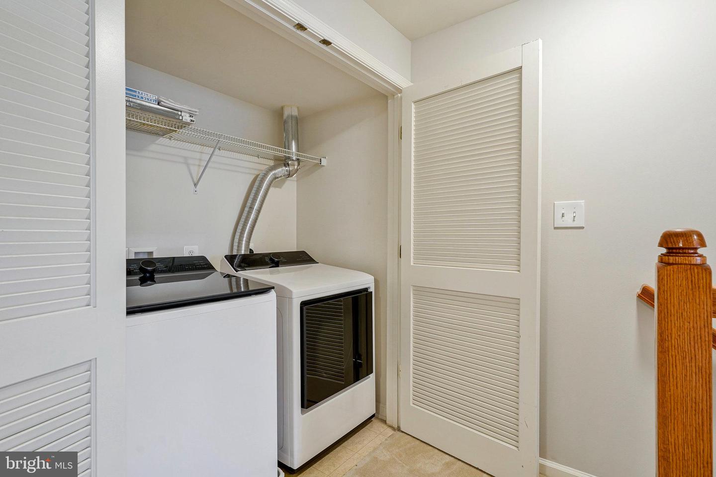 6055-A WICKER LN #127, CENTREVILLE, Virginia 20121, 3 Bedrooms Bedrooms, ,2 BathroomsBathrooms,Residential,For sale,6055-A WICKER LN #127,VAFX2240898 MLS # VAFX2240898