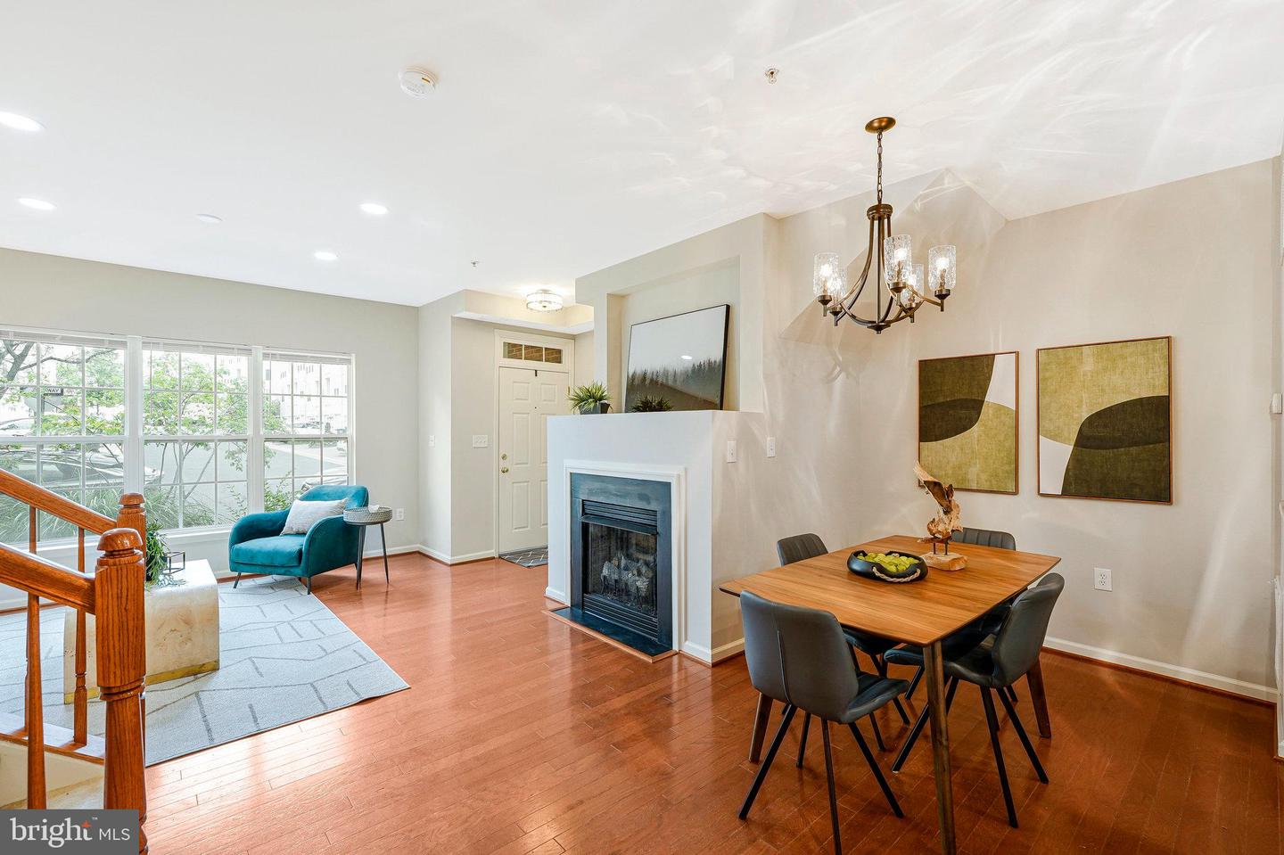 6055-A WICKER LN #127, CENTREVILLE, Virginia 20121, 3 Bedrooms Bedrooms, ,2 BathroomsBathrooms,Residential,For sale,6055-A WICKER LN #127,VAFX2240898 MLS # VAFX2240898