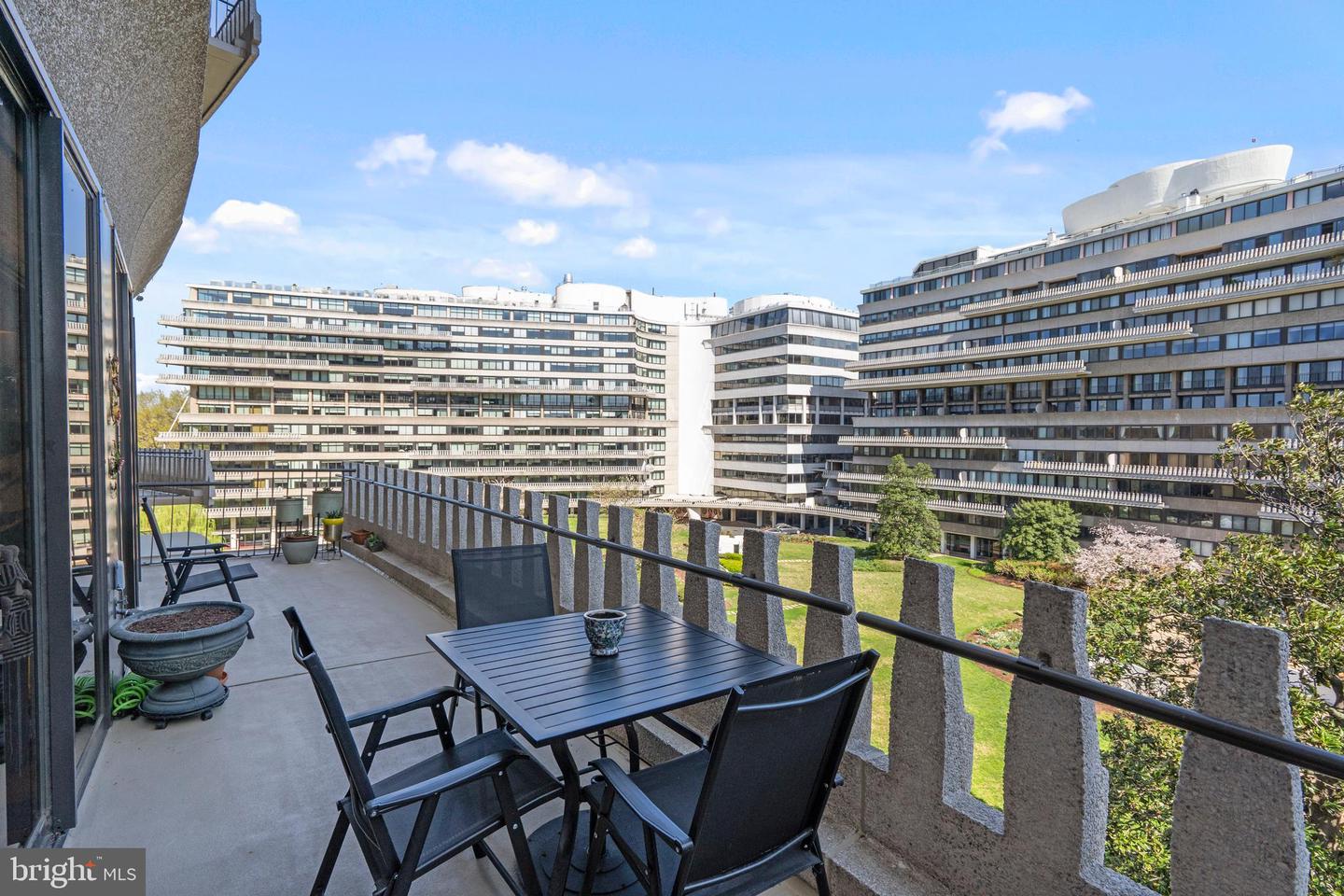 700 NEW HAMPSHIRE AVE NW #712, WASHINGTON, District Of Columbia 20037, 1 Bedroom Bedrooms, ,1 BathroomBathrooms,Residential,For sale,700 NEW HAMPSHIRE AVE NW #712,DCDC2200678 MLS # DCDC2200678