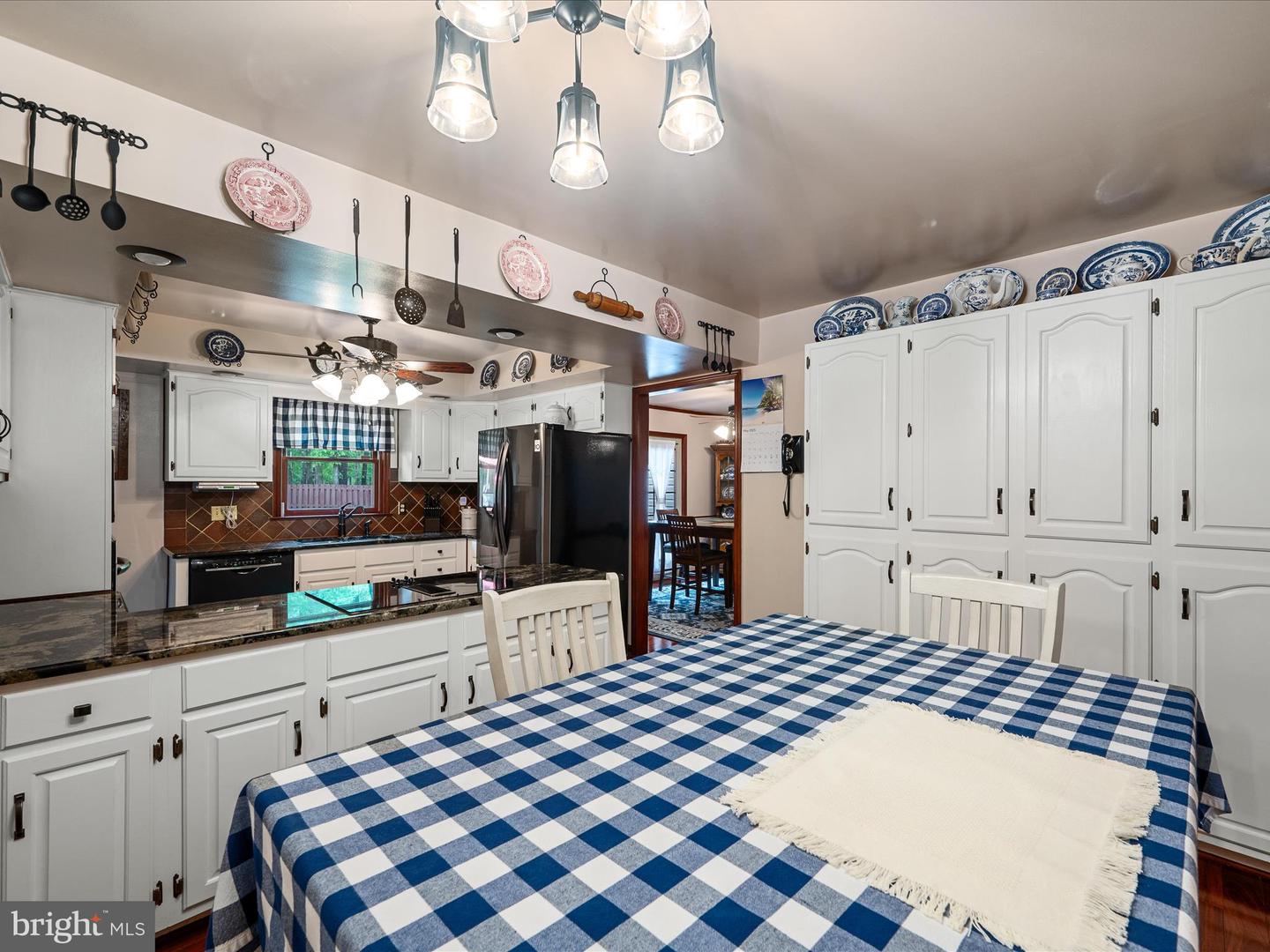 506 NORTHWOOD CIR, CROSS JUNCTION, Virginia 22625, 3 Bedrooms Bedrooms, ,2 BathroomsBathrooms,Residential,For sale,506 NORTHWOOD CIR,VAFV2034154 MLS # VAFV2034154