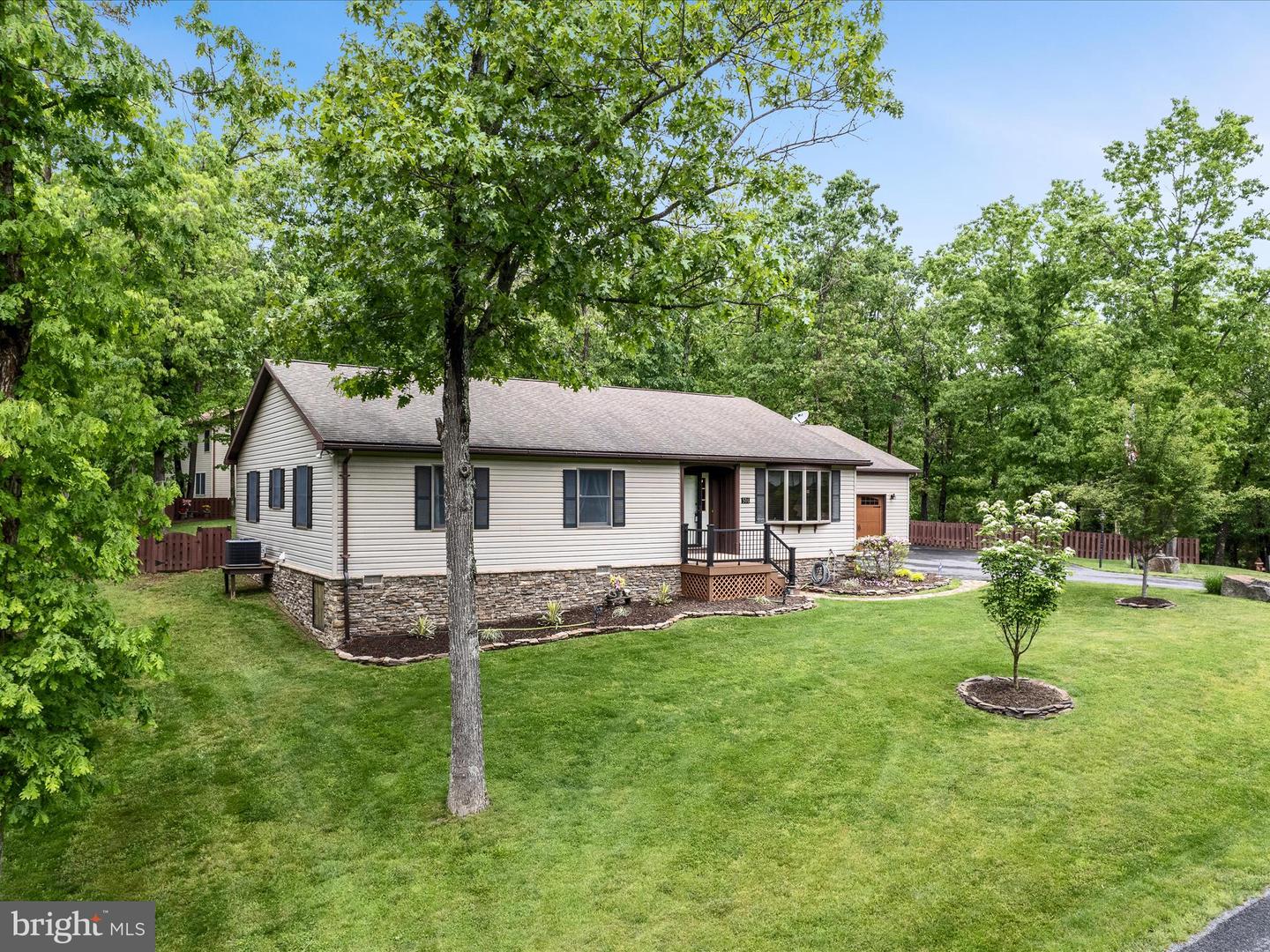 506 NORTHWOOD CIR, CROSS JUNCTION, Virginia 22625, 3 Bedrooms Bedrooms, ,2 BathroomsBathrooms,Residential,For sale,506 NORTHWOOD CIR,VAFV2034154 MLS # VAFV2034154