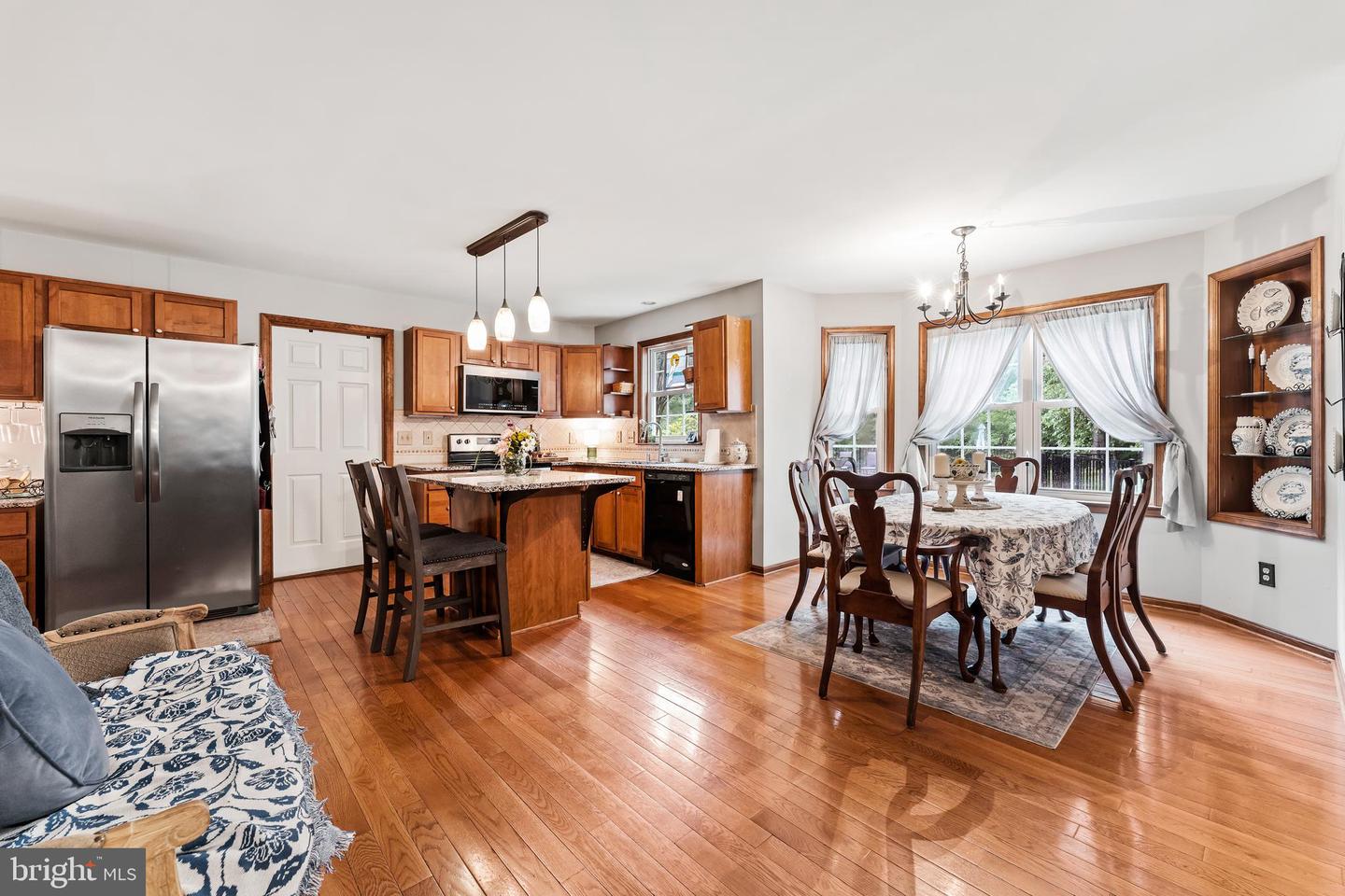 42 AMSONIA CT, STAFFORD, Virginia 22556, 5 Bedrooms Bedrooms, ,3 BathroomsBathrooms,Residential,For sale,42 AMSONIA CT,VAST2038856 MLS # VAST2038856