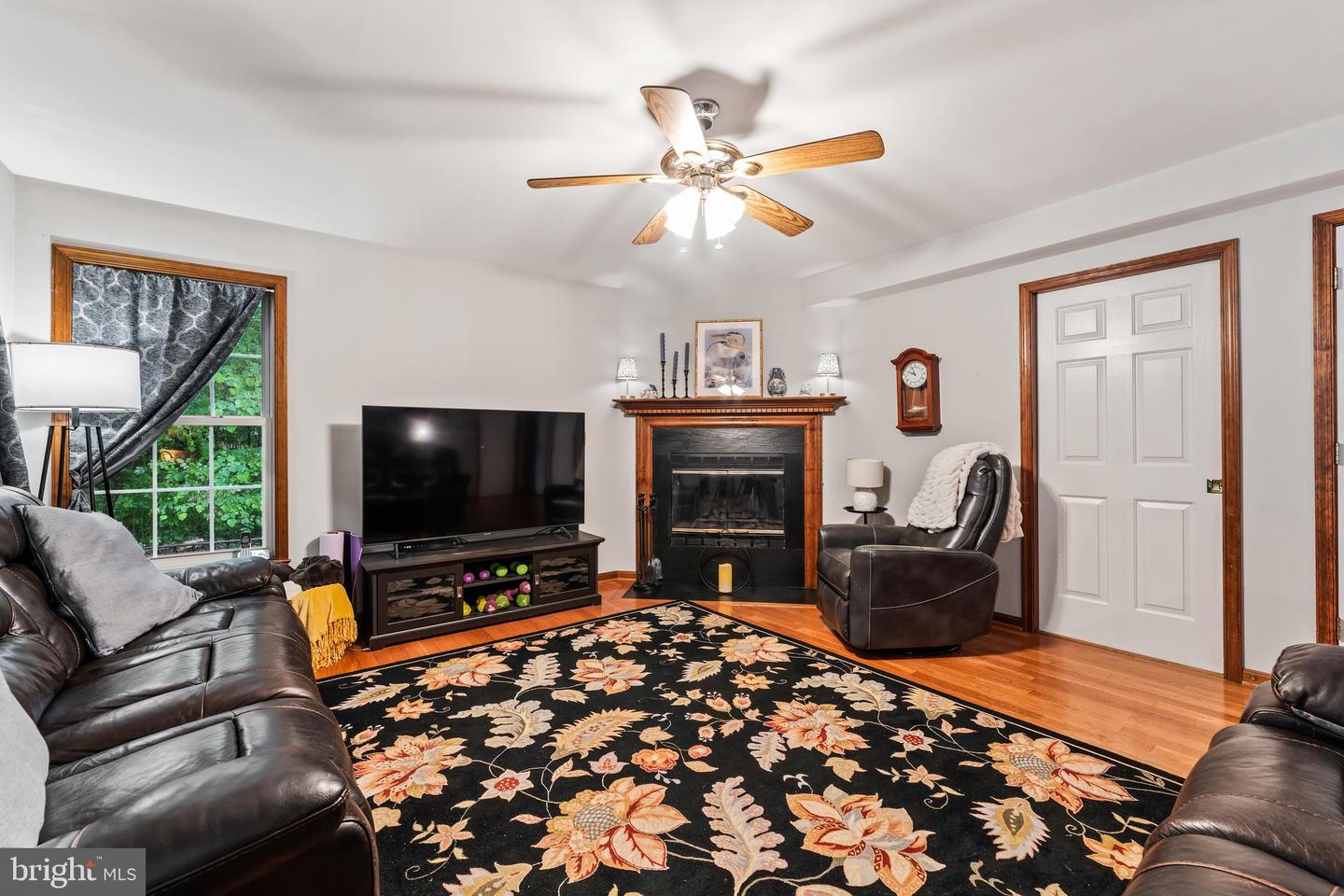 42 AMSONIA CT, STAFFORD, Virginia 22556, 5 Bedrooms Bedrooms, ,3 BathroomsBathrooms,Residential,For sale,42 AMSONIA CT,VAST2038856 MLS # VAST2038856