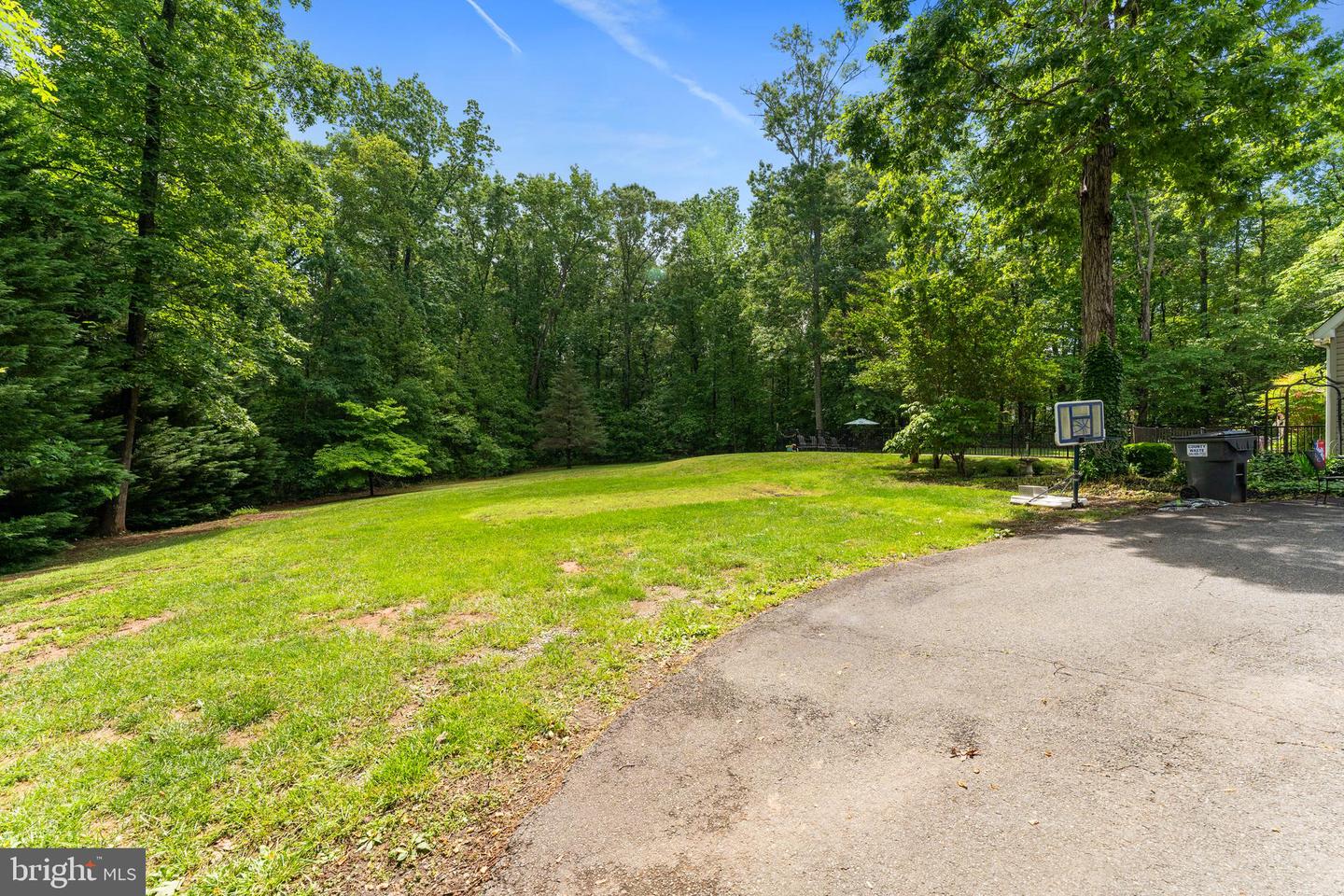 42 AMSONIA CT, STAFFORD, Virginia 22556, 5 Bedrooms Bedrooms, ,3 BathroomsBathrooms,Residential,For sale,42 AMSONIA CT,VAST2038856 MLS # VAST2038856