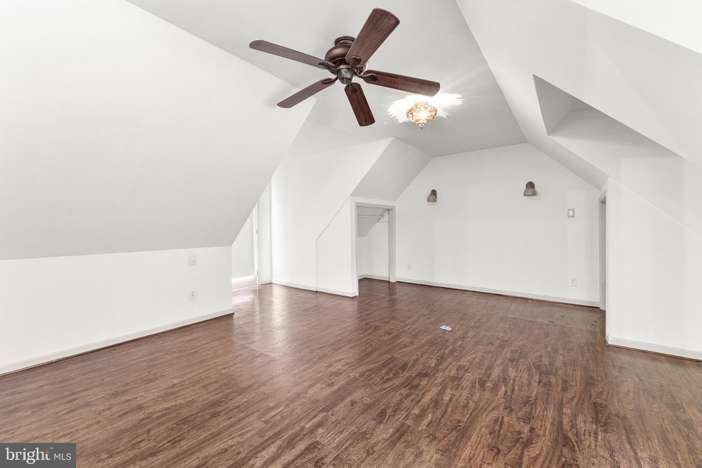 520 FORBES ST, FREDERICKSBURG, Virginia 22405, 5 Bedrooms Bedrooms, ,2 BathroomsBathrooms,Residential,For sale,520 FORBES ST,VAST2038836 MLS # VAST2038836