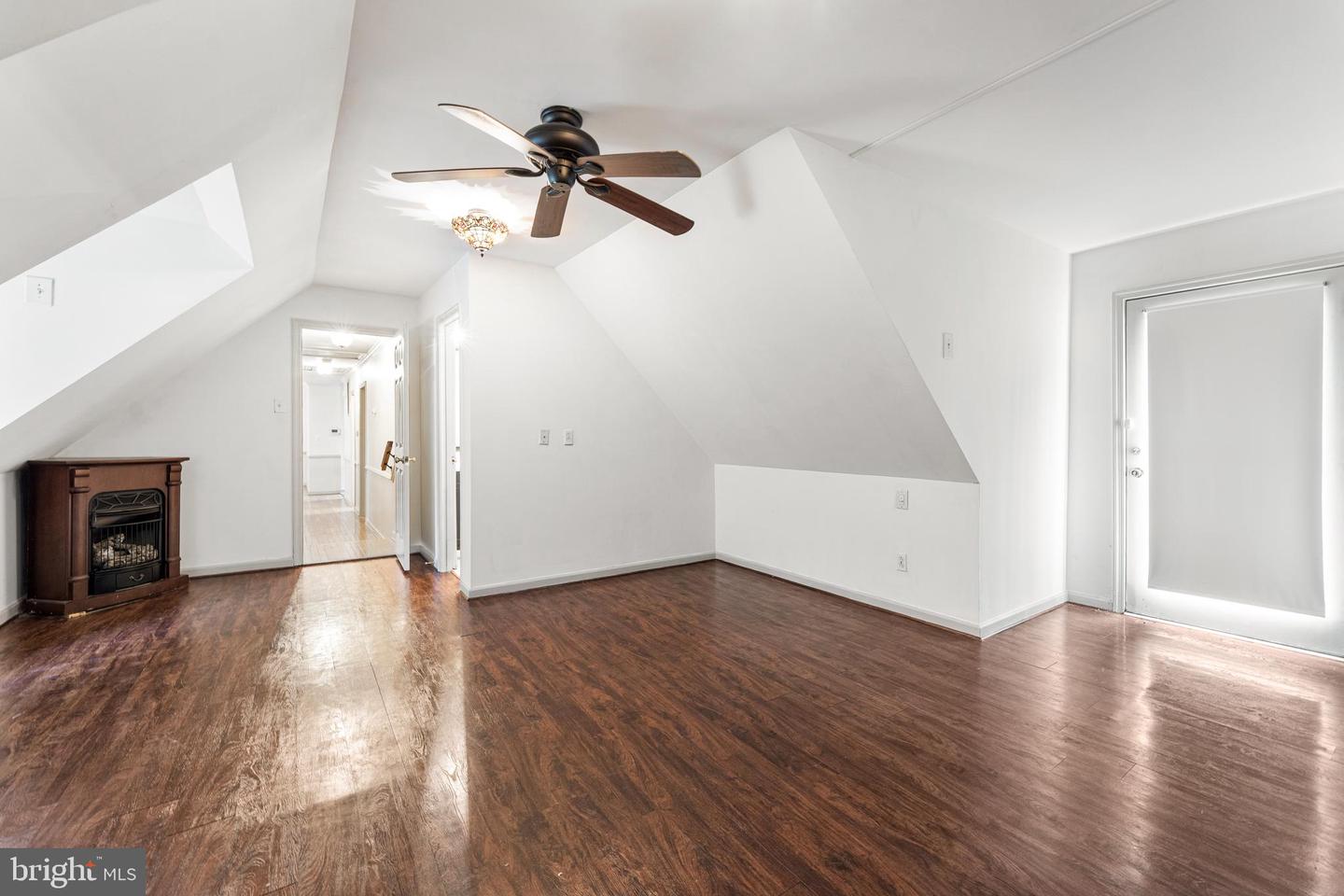 520 FORBES ST, FREDERICKSBURG, Virginia 22405, 5 Bedrooms Bedrooms, ,2 BathroomsBathrooms,Residential,For sale,520 FORBES ST,VAST2038836 MLS # VAST2038836