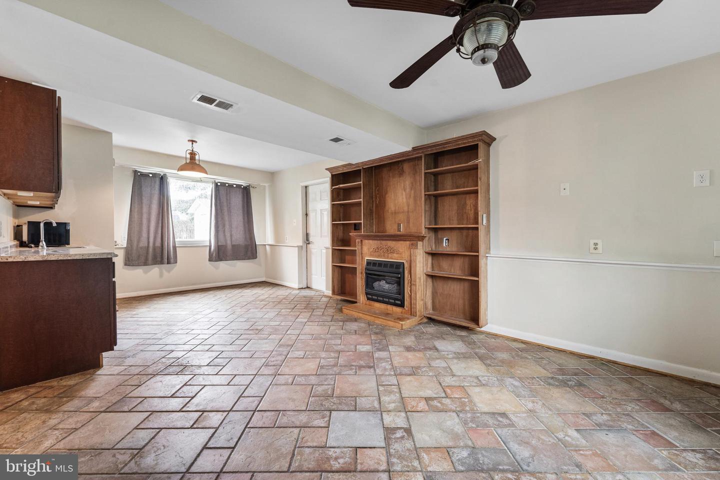 520 FORBES ST, FREDERICKSBURG, Virginia 22405, 5 Bedrooms Bedrooms, ,2 BathroomsBathrooms,Residential,For sale,520 FORBES ST,VAST2038836 MLS # VAST2038836