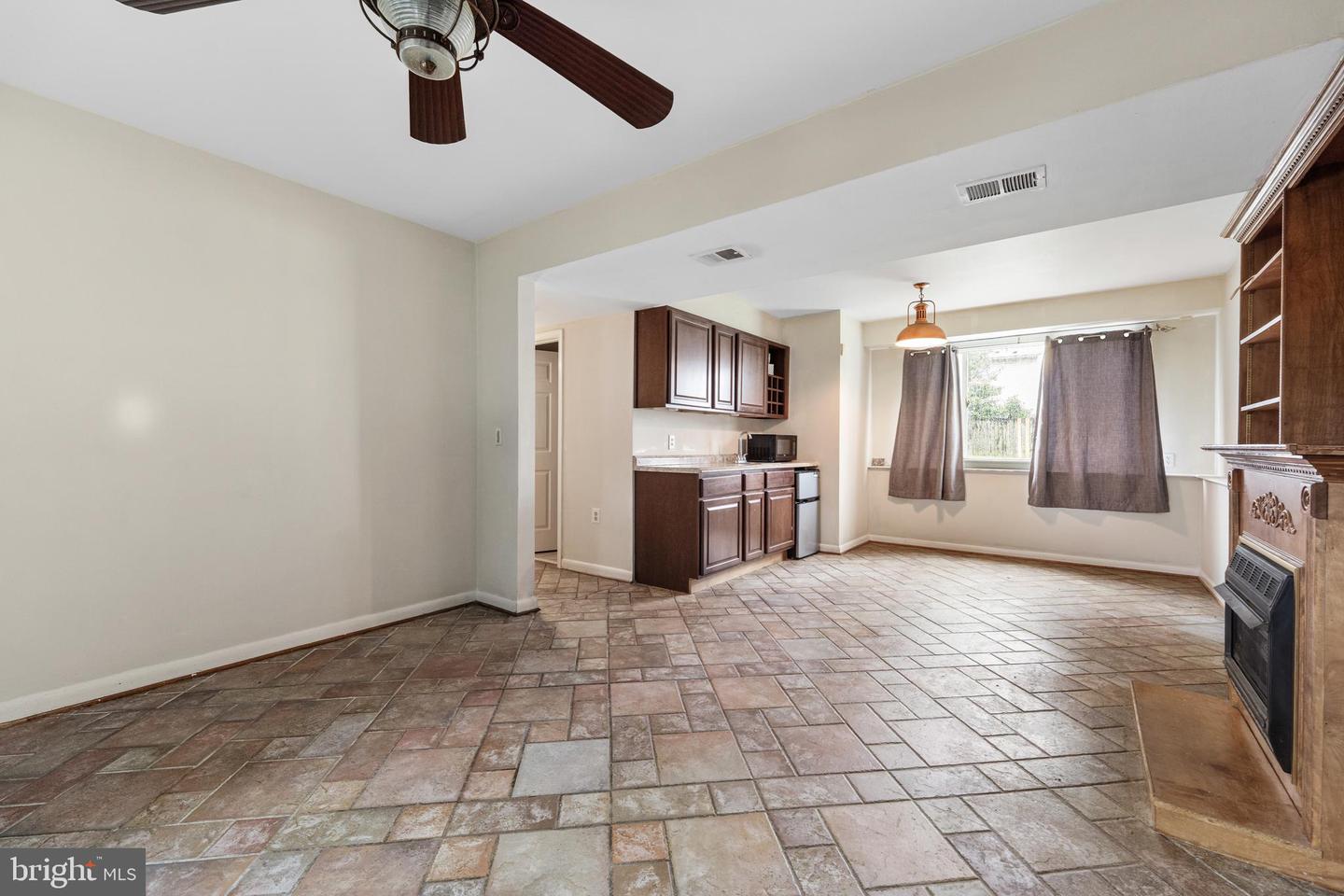 520 FORBES ST, FREDERICKSBURG, Virginia 22405, 5 Bedrooms Bedrooms, ,2 BathroomsBathrooms,Residential,For sale,520 FORBES ST,VAST2038836 MLS # VAST2038836